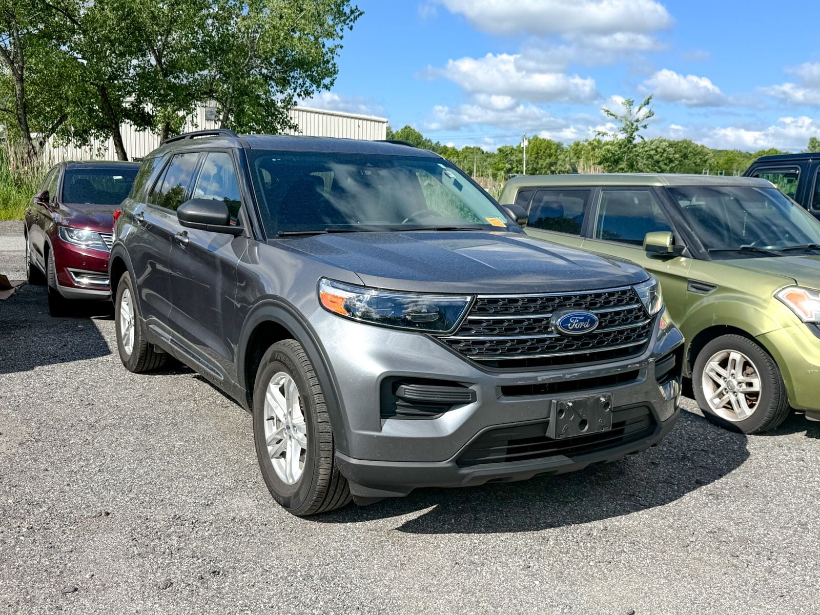 2023 Ford Explorer XLT 4WD's photo