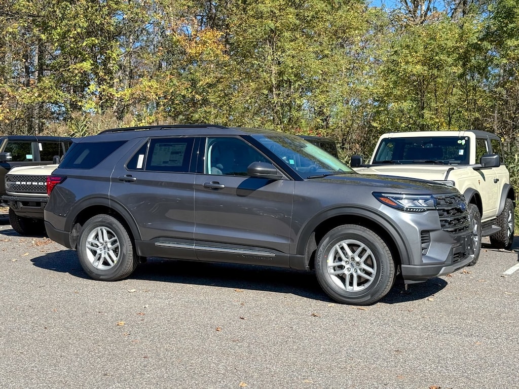 New 2025 Ford Explorer Active SUV