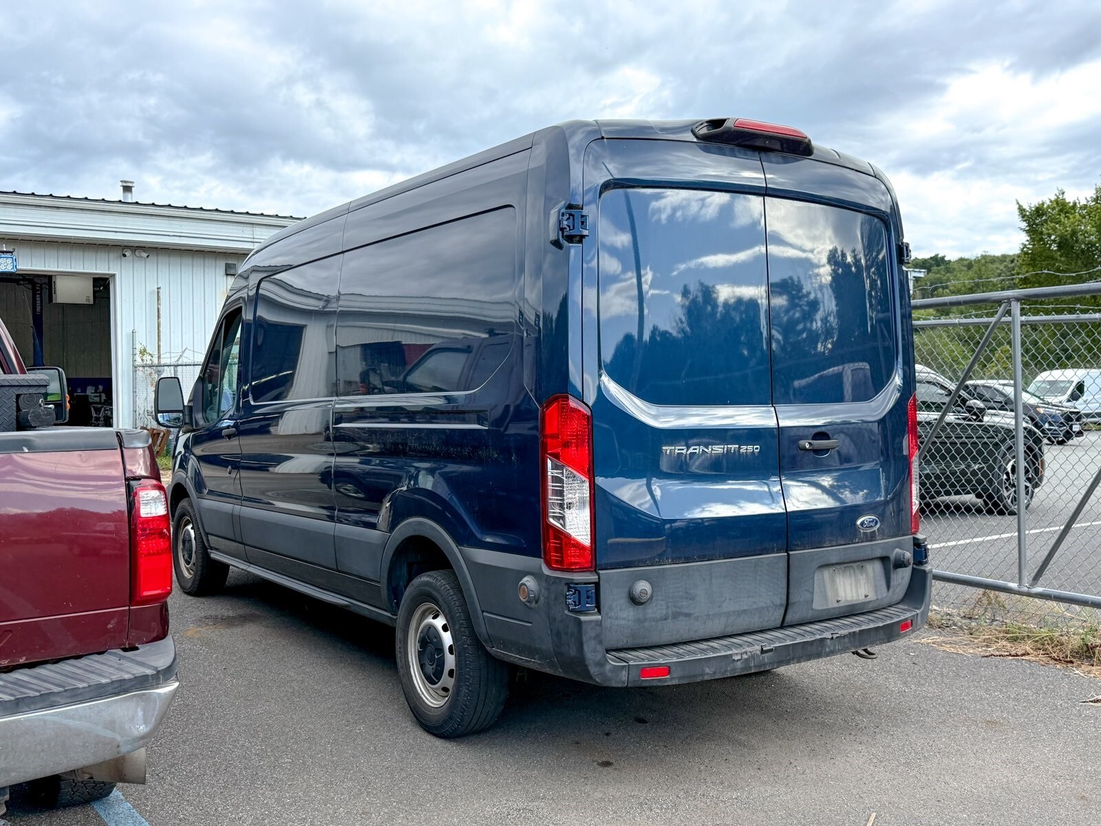 2019 Ford Transit photo 2