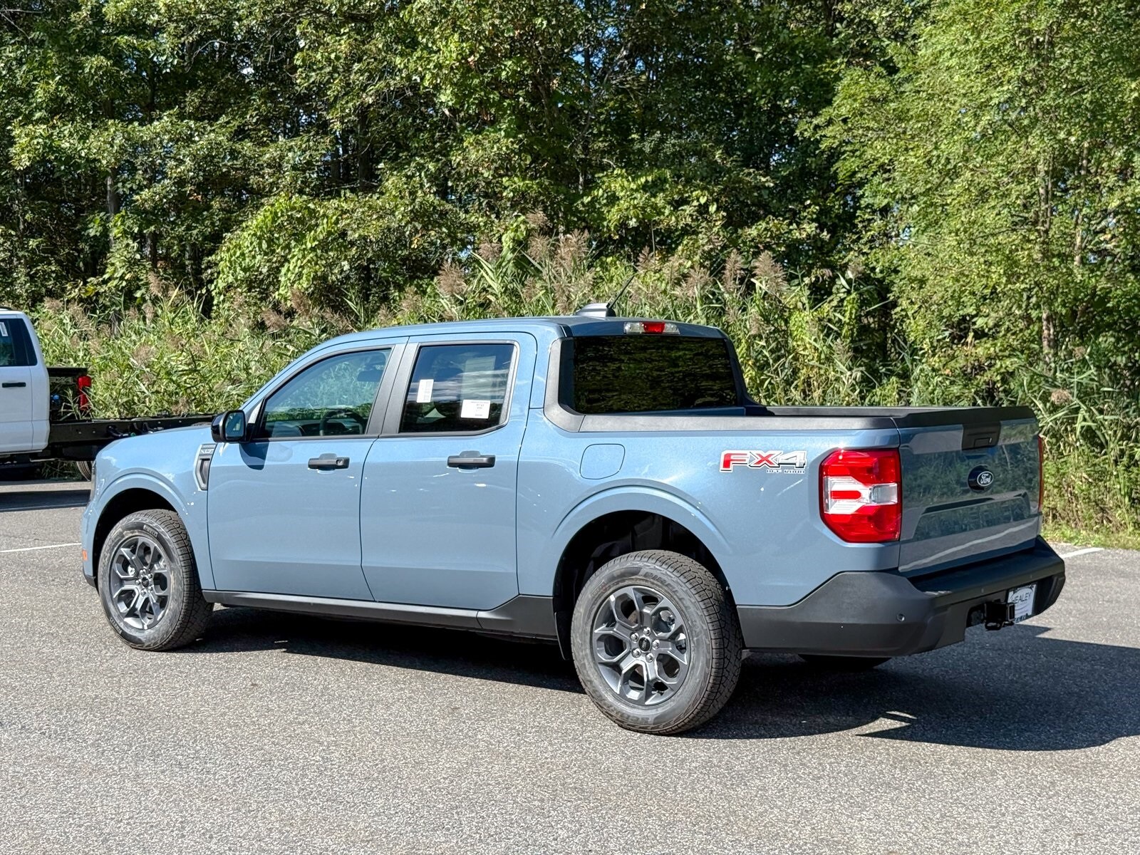 2025 Ford Maverick XLT photo 2