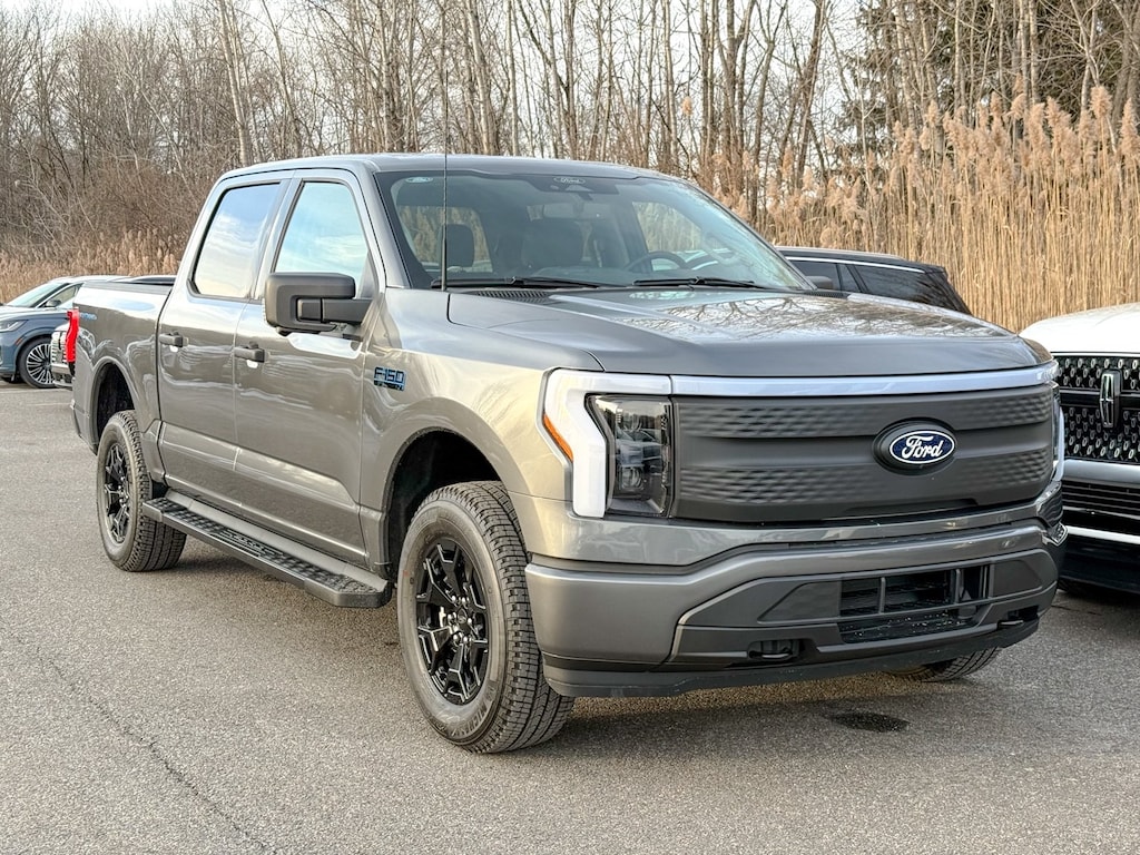 New 2025 Ford F-150 Lightning XLT Truck SuperCrew Cab