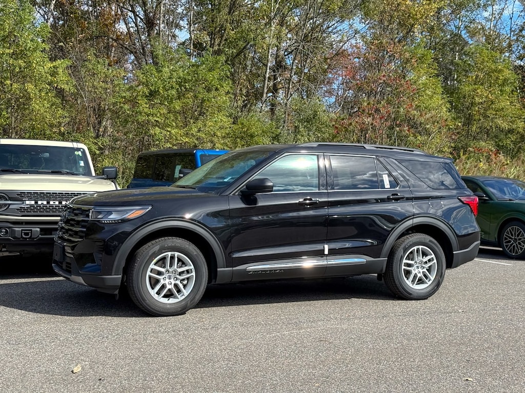 New 2025 Ford Explorer Active SUV