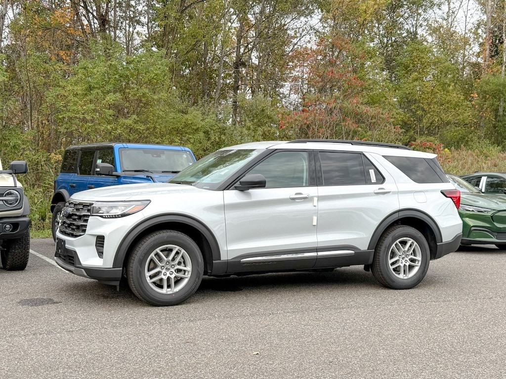 New 2025 Ford Explorer Active SUV