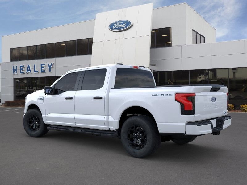 2025 Ford F-150 Lightning XLT photo 4