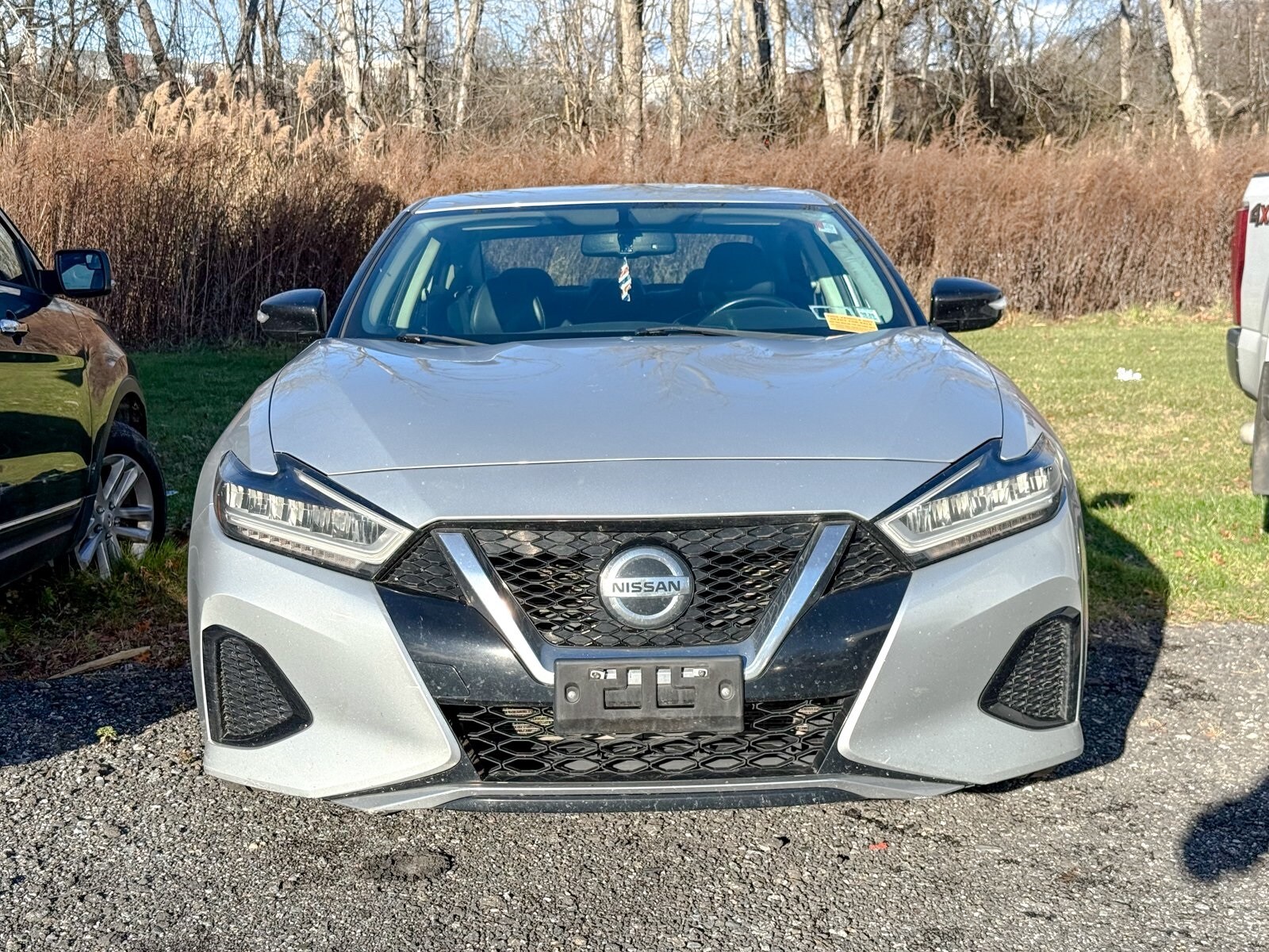 2019 Nissan Maxima SV photo 2