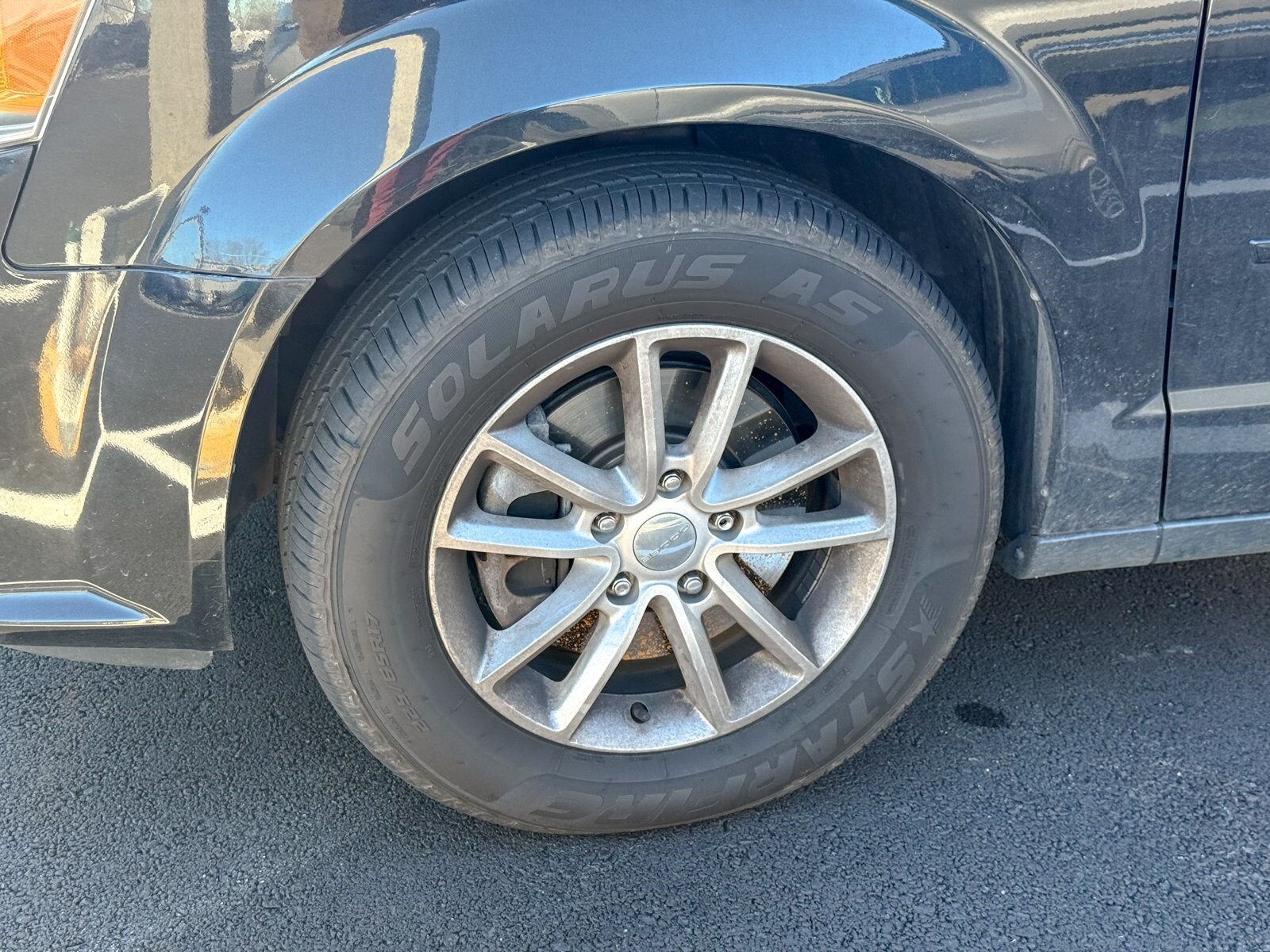 2015 Dodge Grand Caravan SXT photo 2