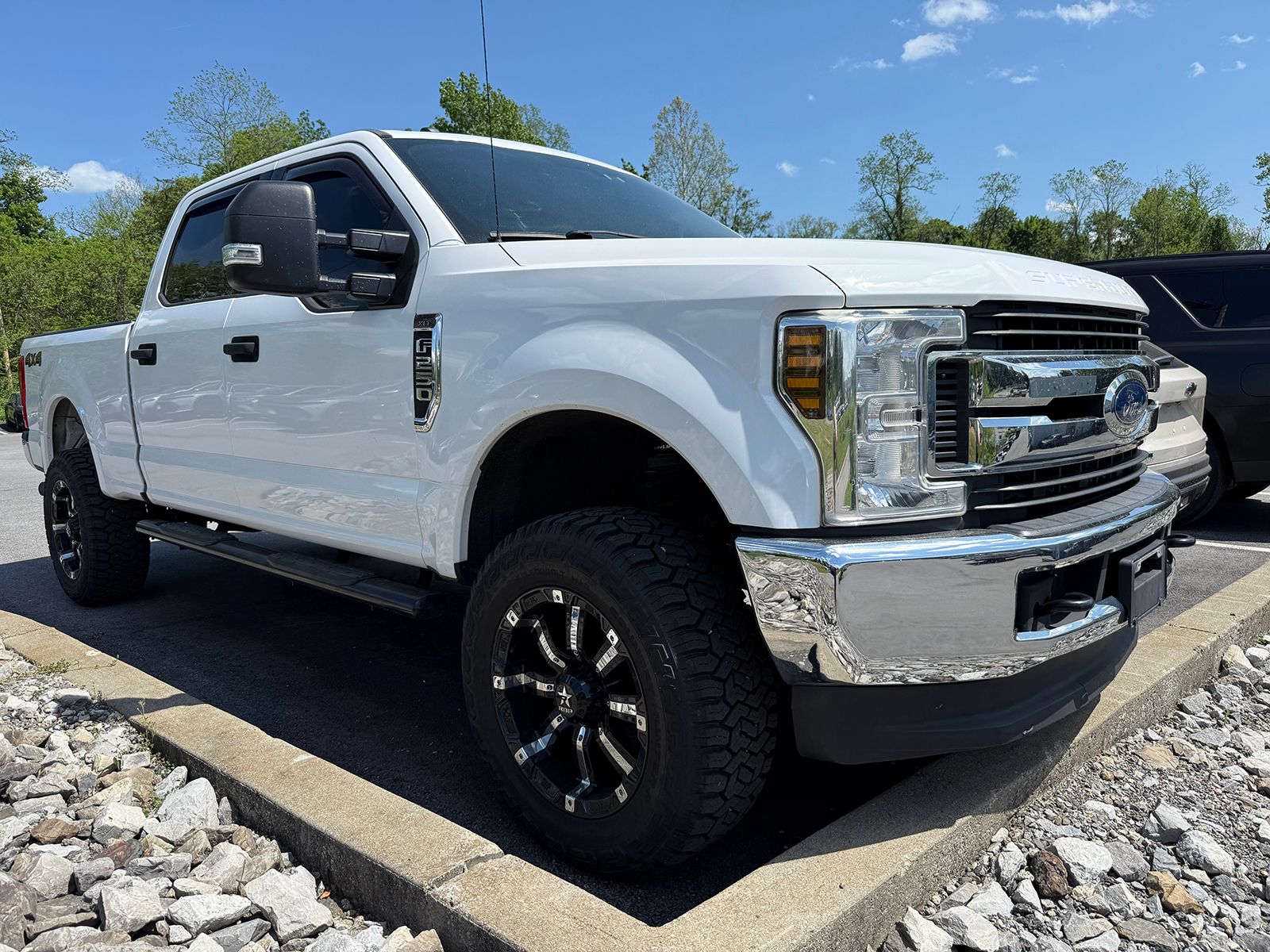 2018 Ford F-250 XLT 4x4 Crew Cab 6-3/4' Box's photo