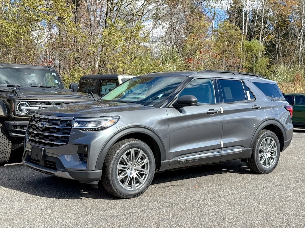 New 2025 Ford Explorer Active SUV