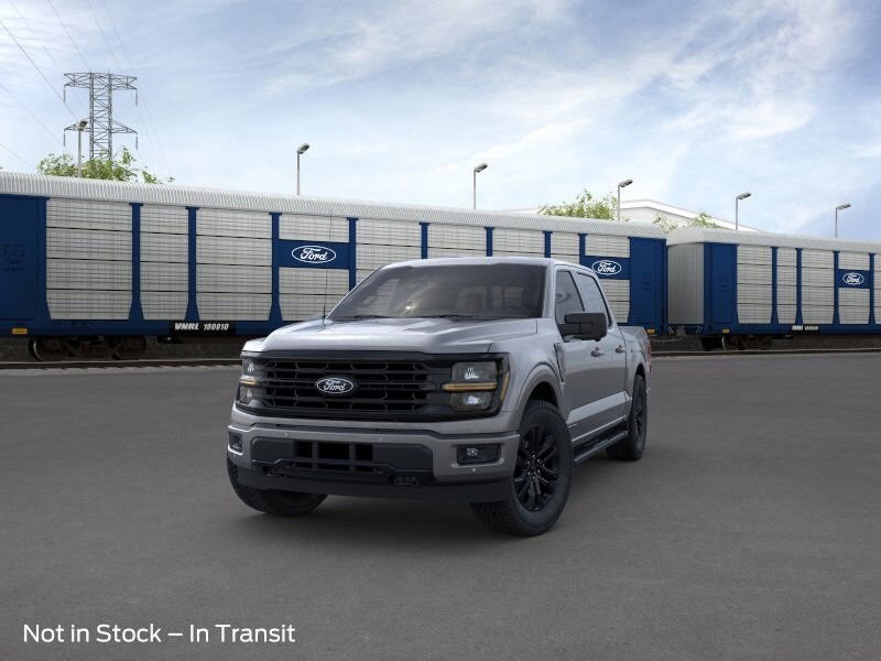 2025 Ford F-150 XLT photo 2