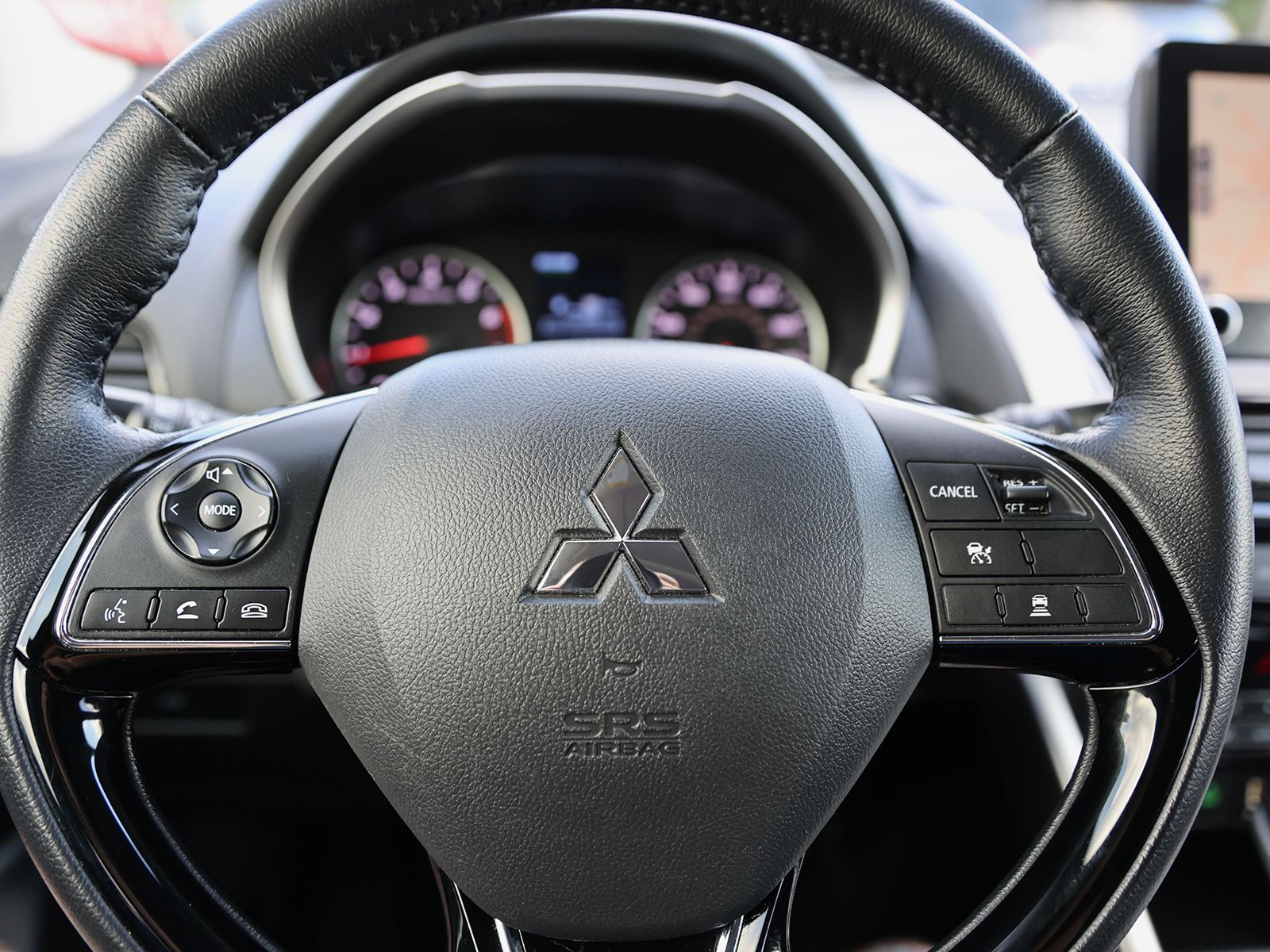 2024 Mitsubishi Eclipse Cross SE - Photo 38