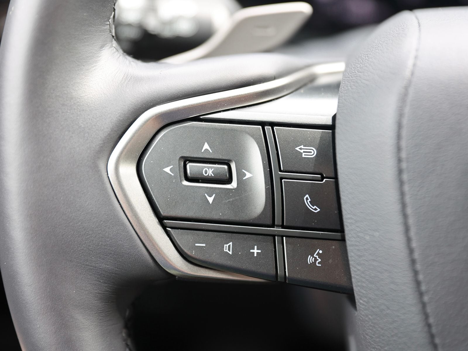 2024 Lexus TX 350 - Photo 40