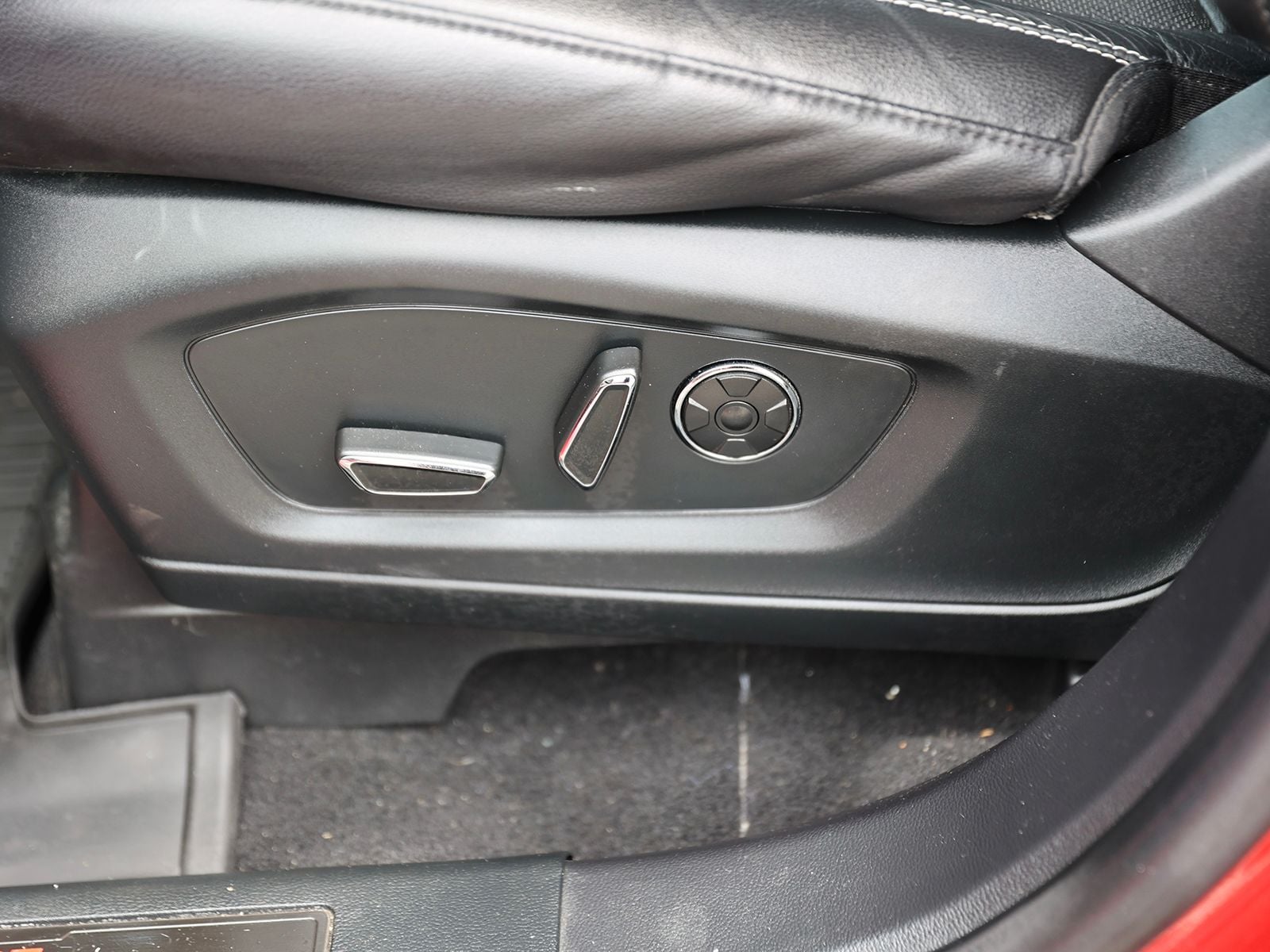 2020 Ford Explorer ST - Photo 21