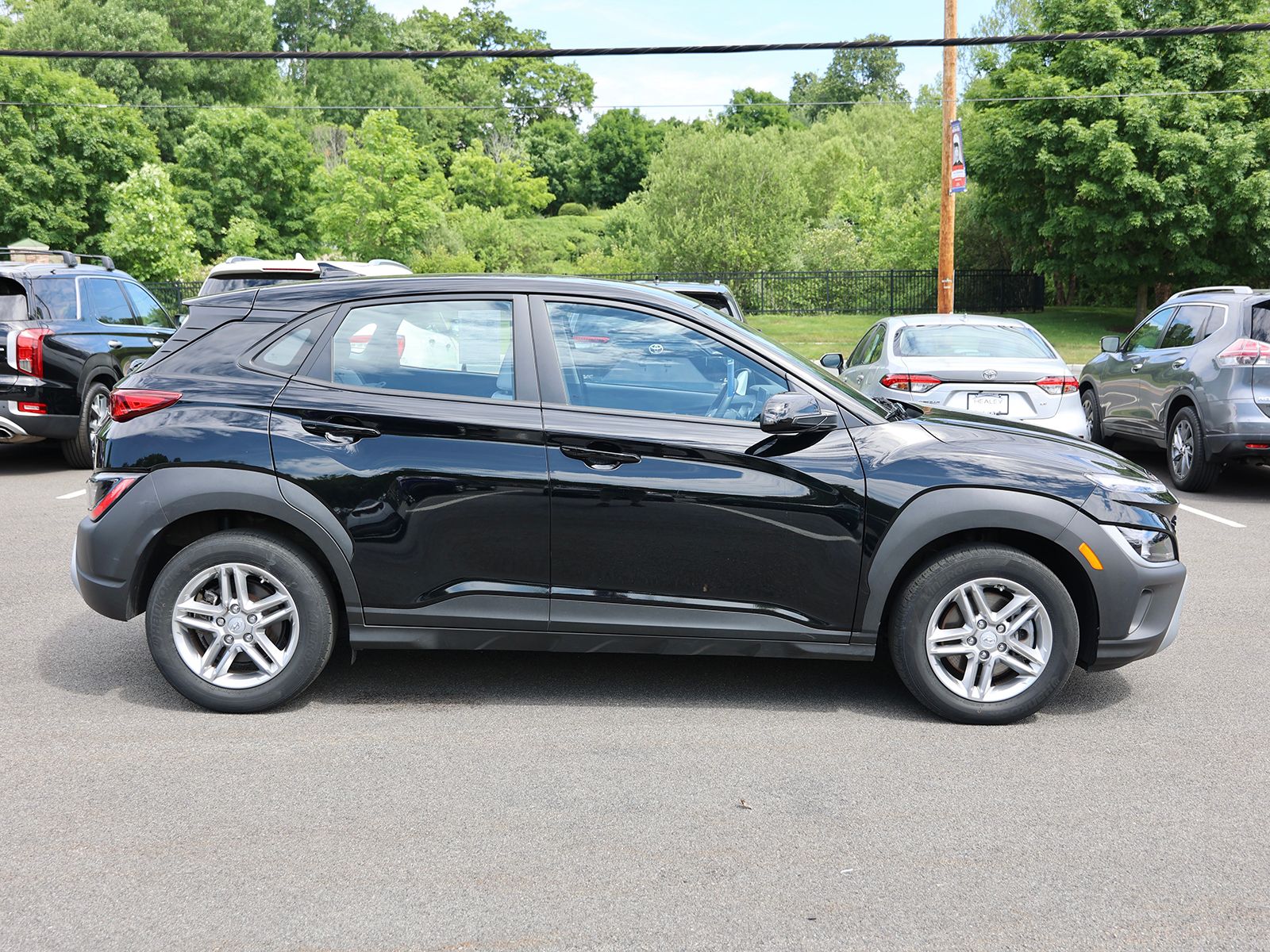 2023 Hyundai Kona SE - Photo 8