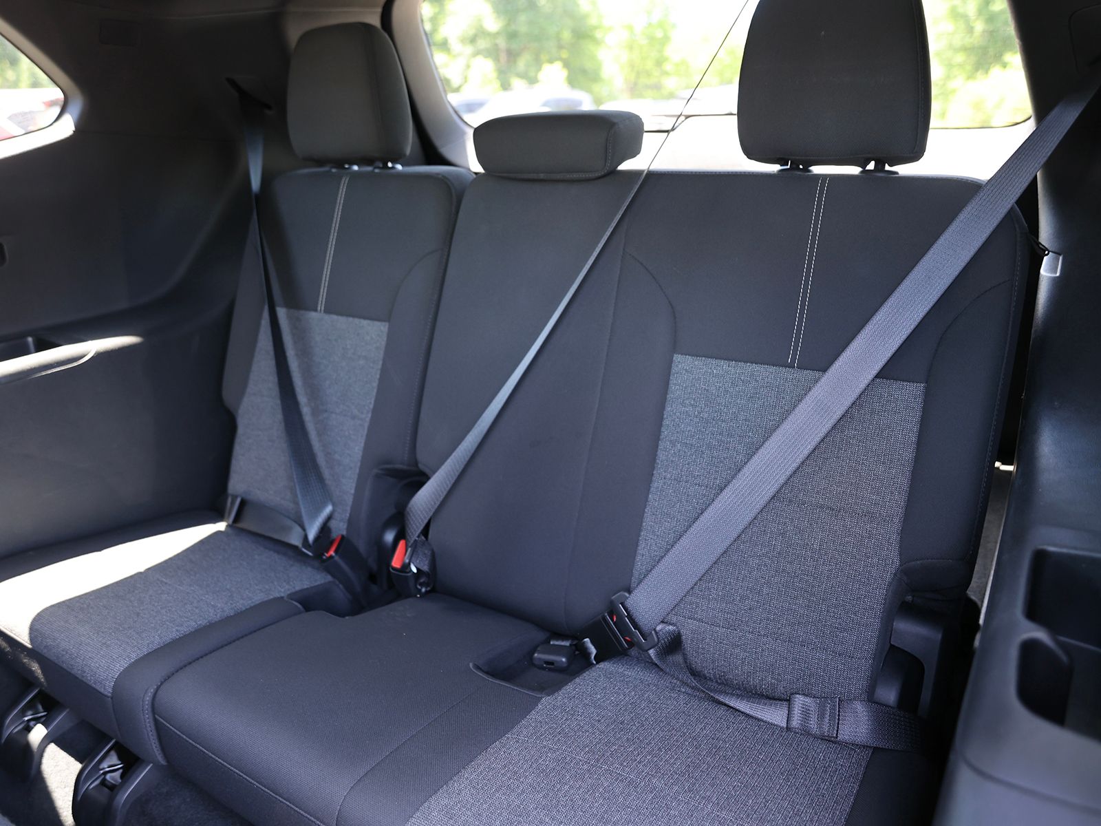 2025 GMC Acadia Elevation - Photo 23