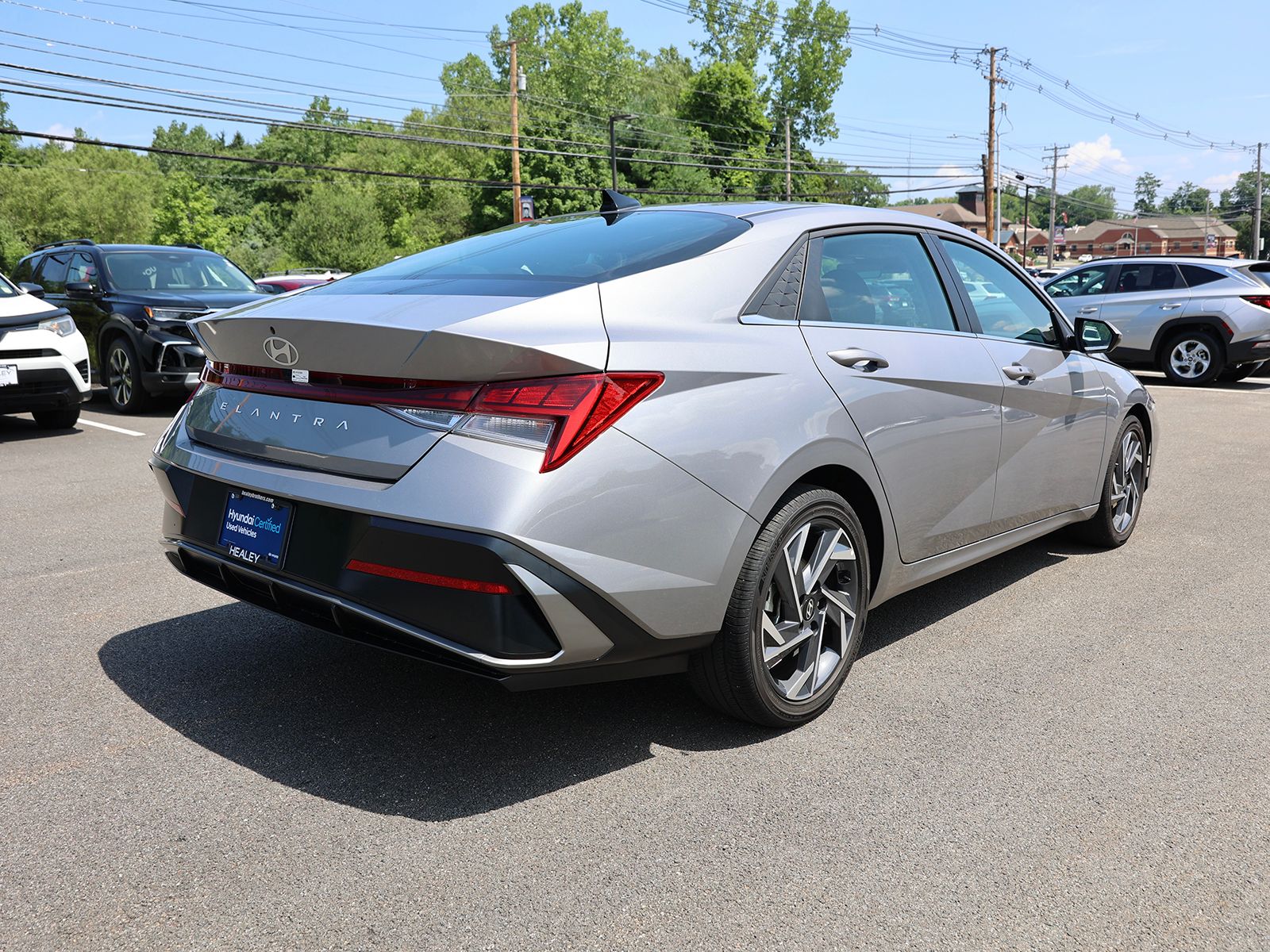 2025 Hyundai Elantra SEL - Photo 7