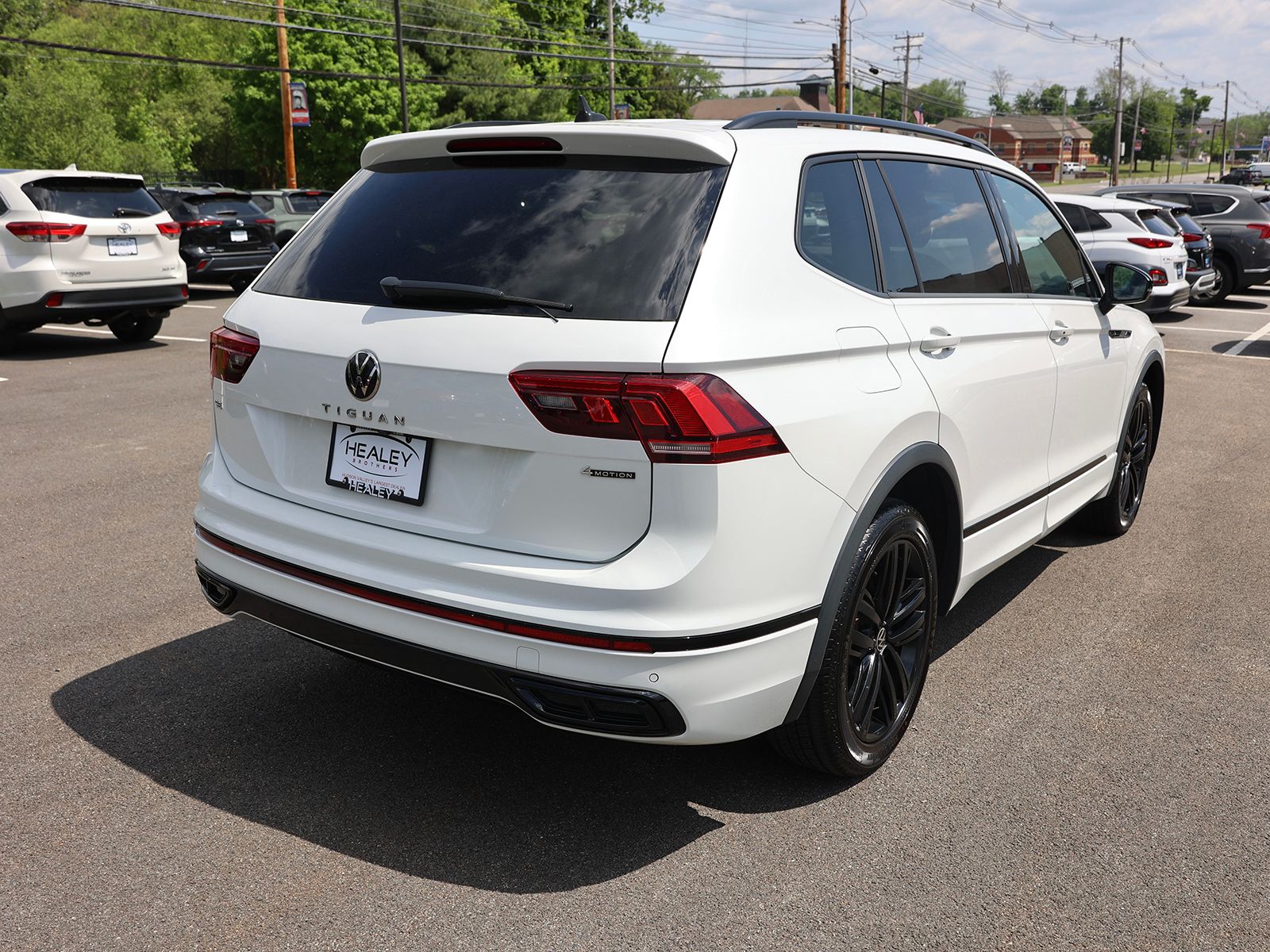 2022 Volkswagen Tiguan SE R-LINE BLACK - Photo 7
