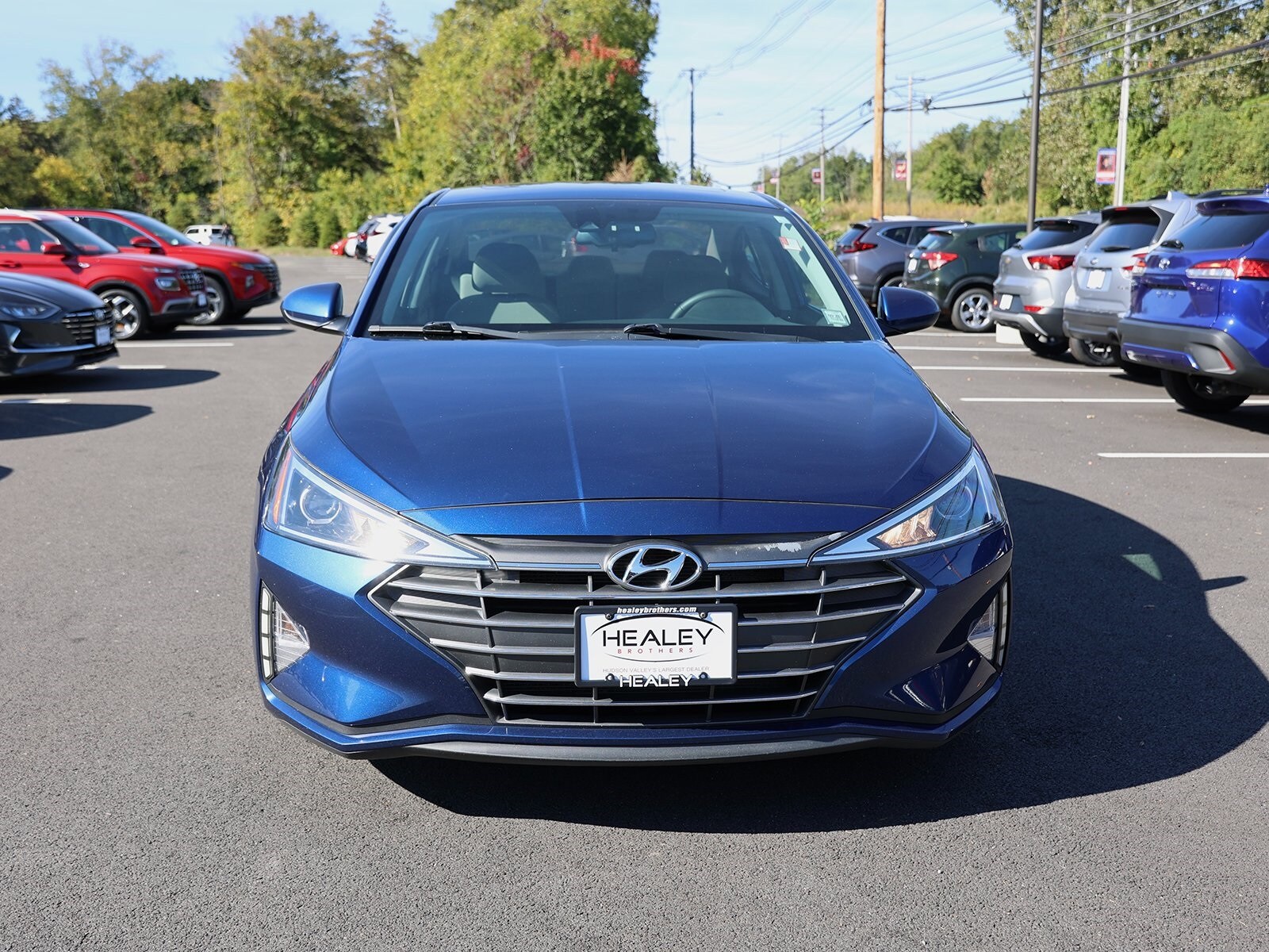 2020 Hyundai Elantra Value Edition photo 2
