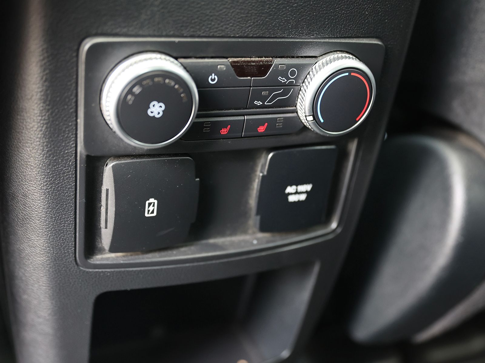 2020 Ford Explorer ST - Photo 25