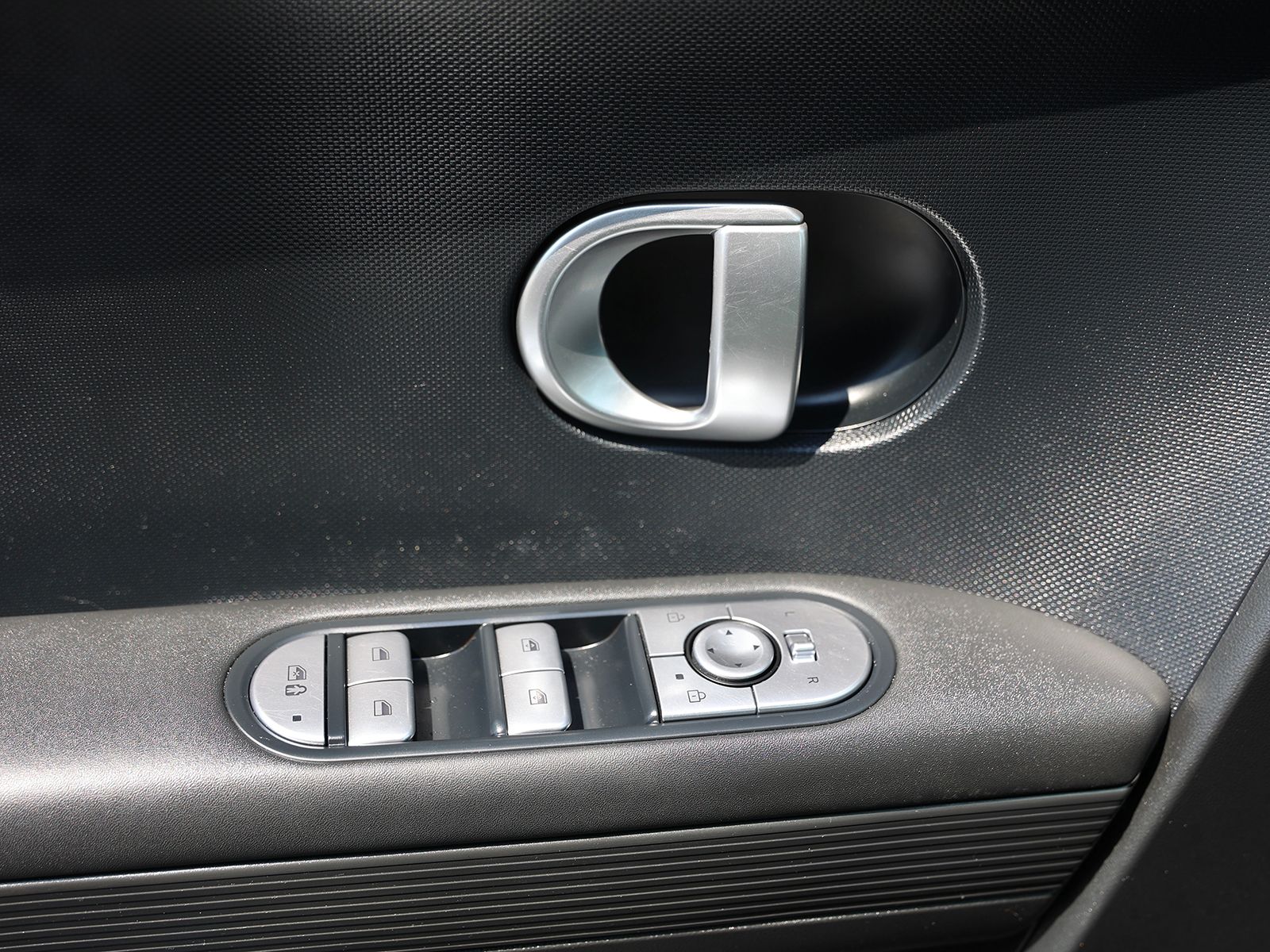 2024 Hyundai IONIQ 5 SEL - Photo 34