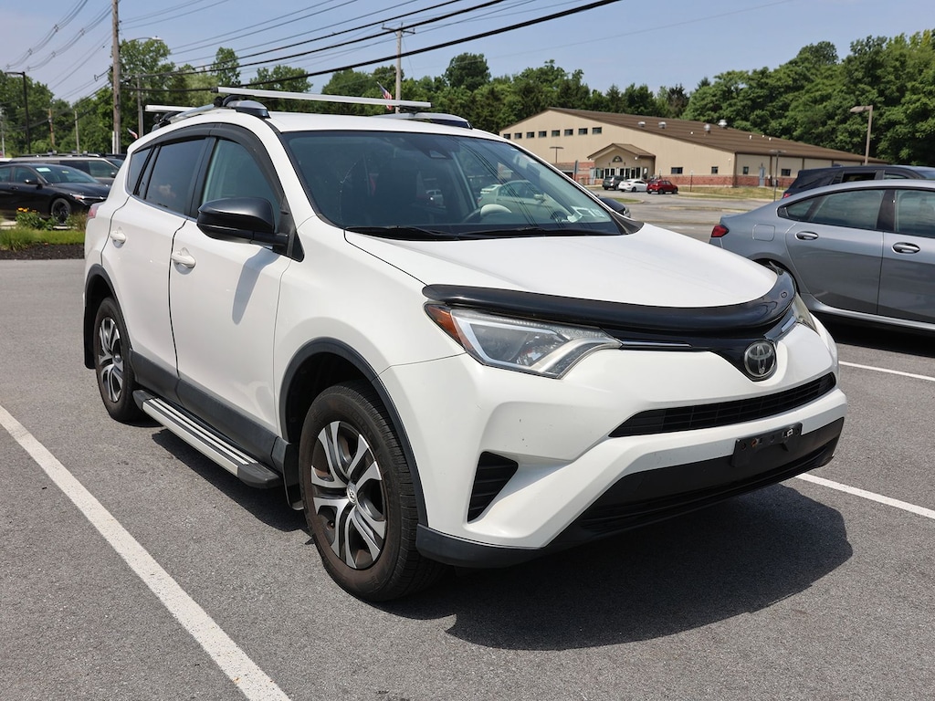 Used 2017 Toyota RAV4 LE SUV