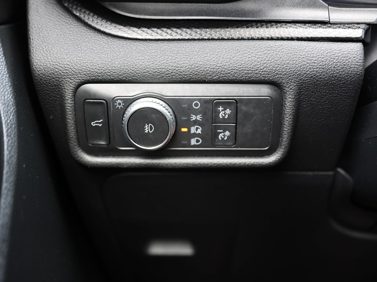 2020 Ford Explorer ST - Photo 38