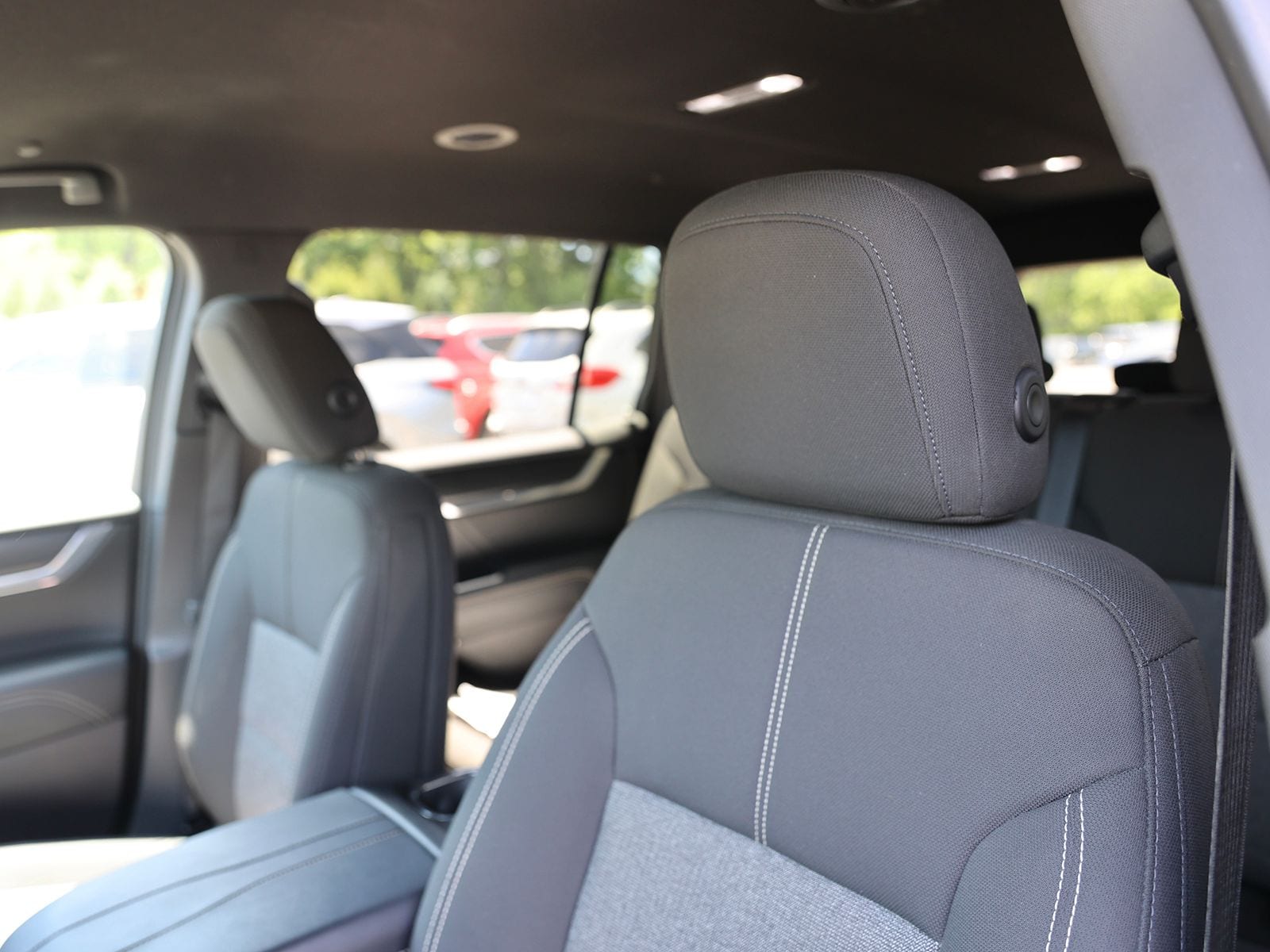 2025 GMC Acadia Elevation - Photo 20