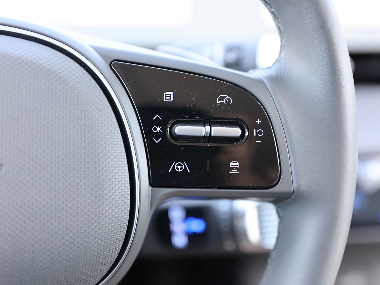 2023 Hyundai IONIQ 5 Limited - Photo 38