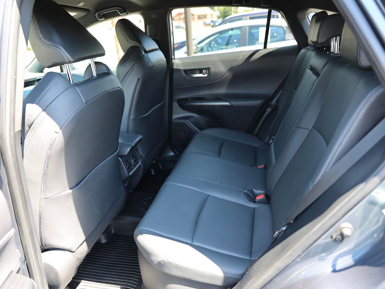 2024 Toyota Venza XLE - Photo 21