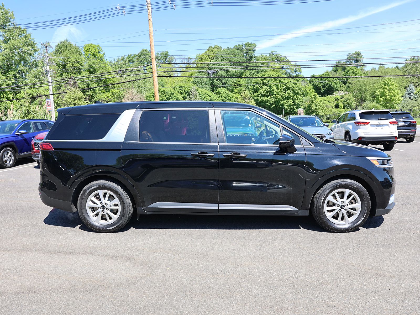 2024 Kia Carnival LX Seat Pkg - Photo 8