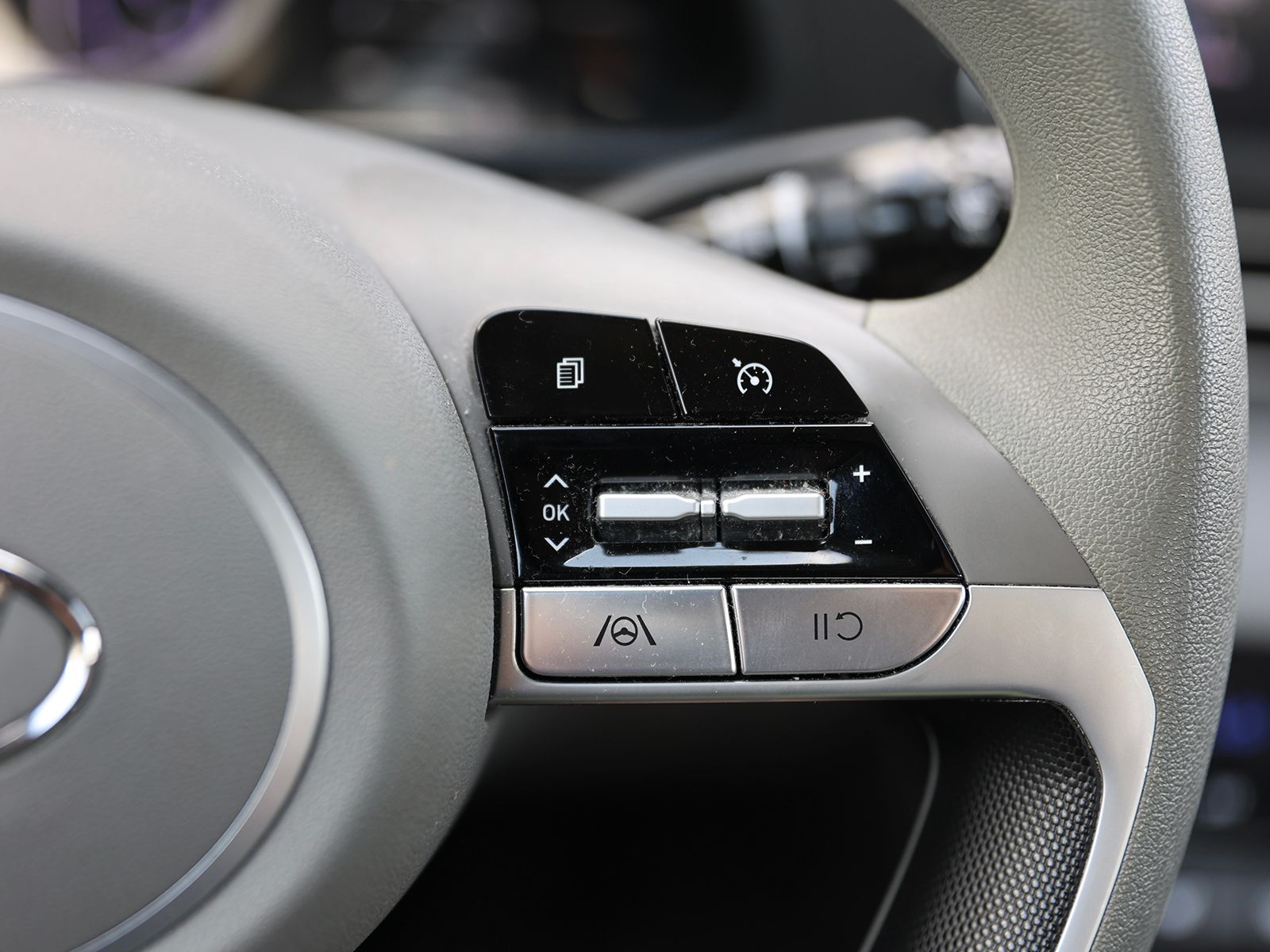 2023 Hyundai Elantra Blue - Photo 35