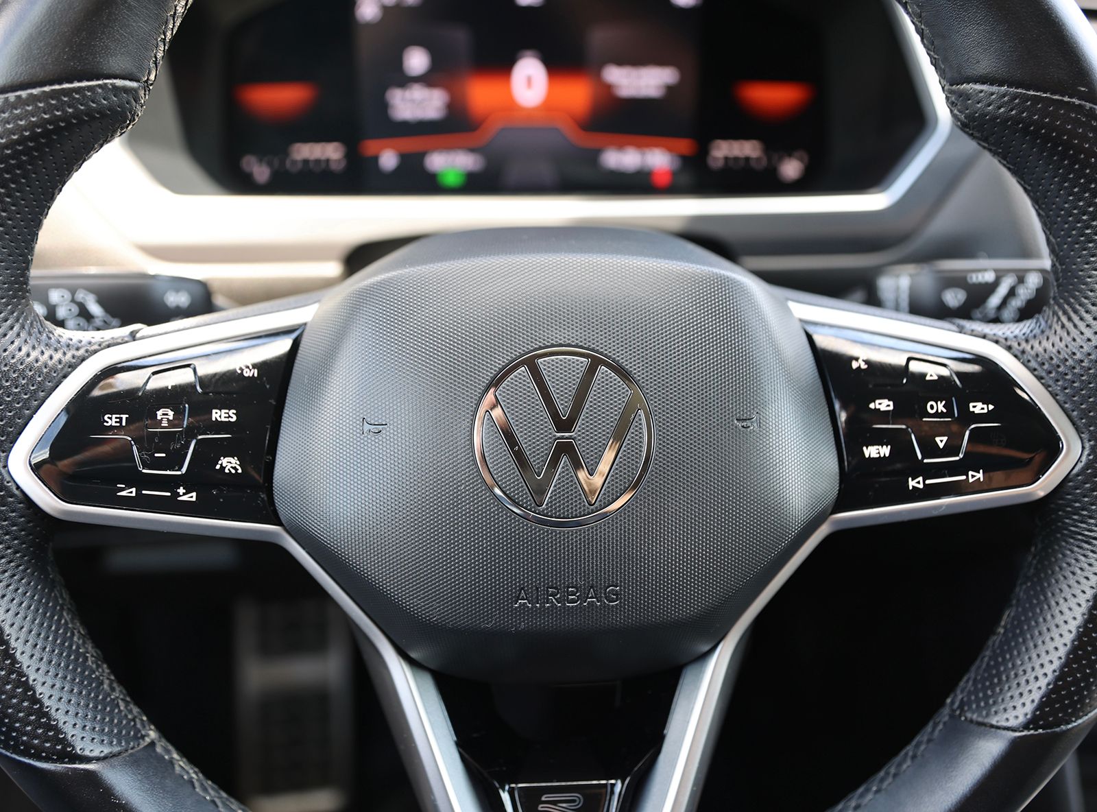 2022 Volkswagen Tiguan SE R-LINE BLACK - Photo 36
