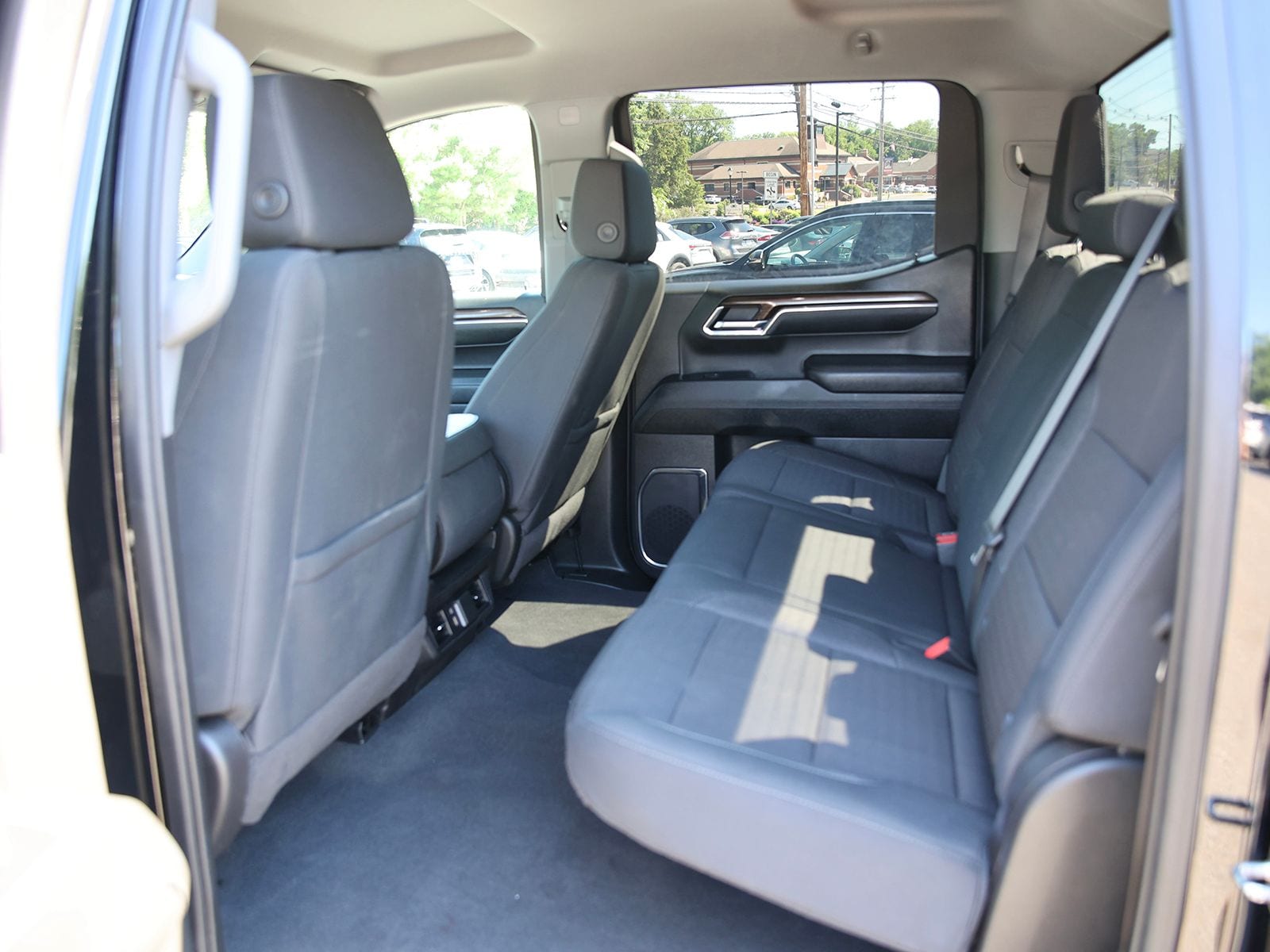 2024 Chevrolet Silverado 1500 LT - Photo 23