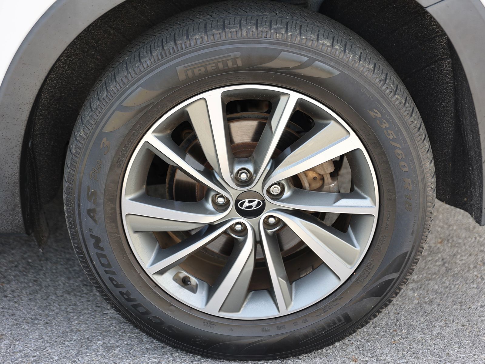 2019 Hyundai Santa Fe Limited - Photo 8