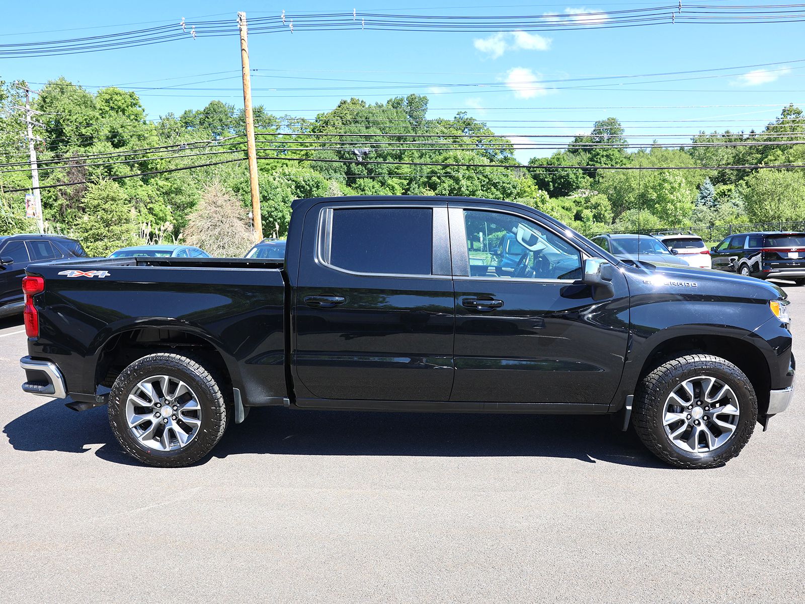 2024 Chevrolet Silverado 1500 LT - Photo 8