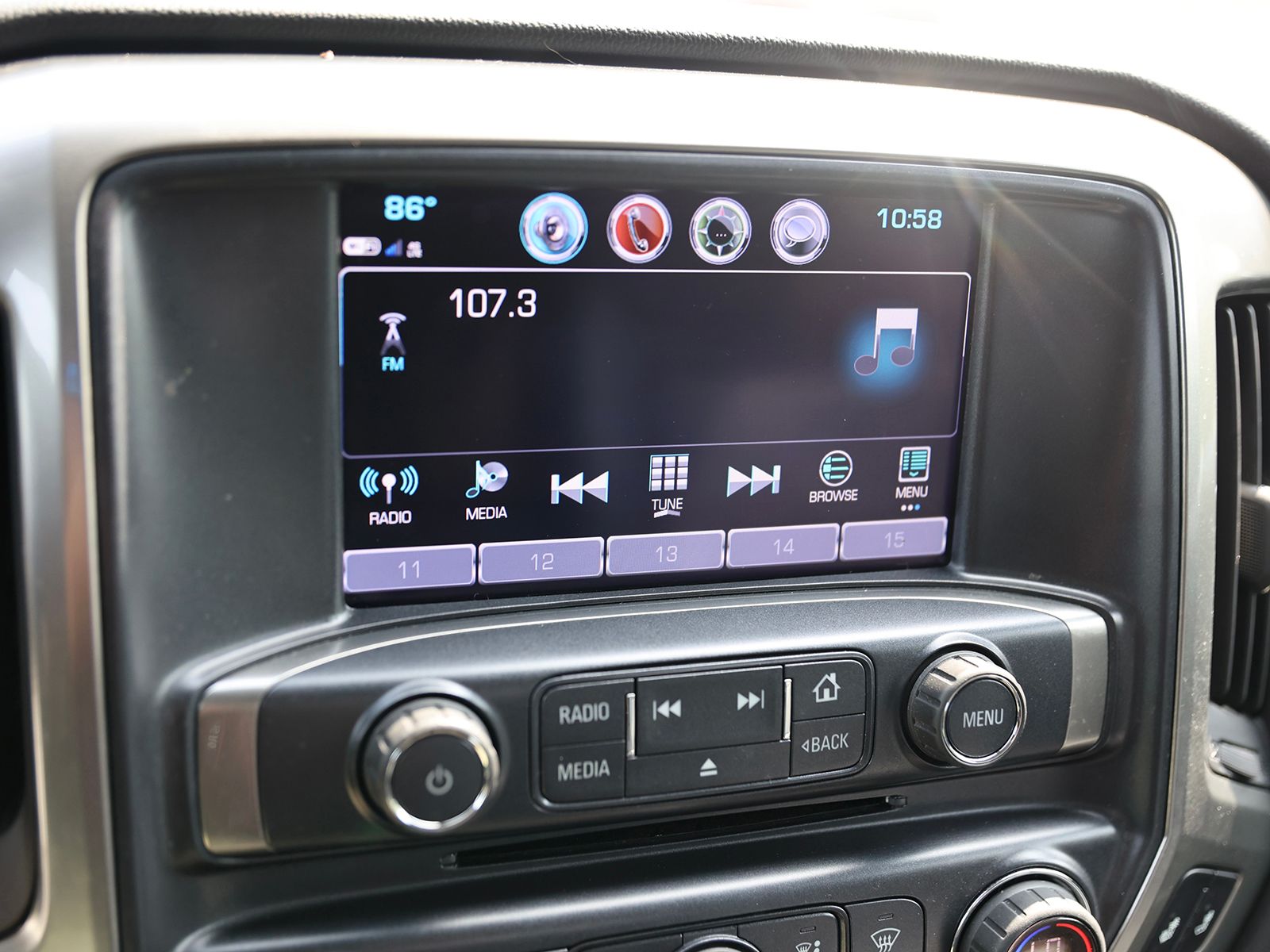 2017 Chevrolet Silverado 1500 LT Z71 - Photo 25