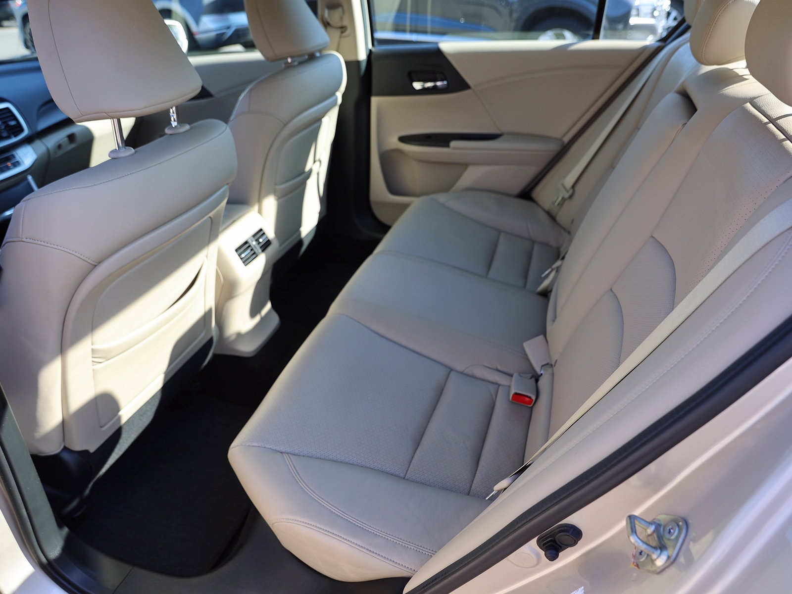 2014 Honda Accord EX-L - Photo 18