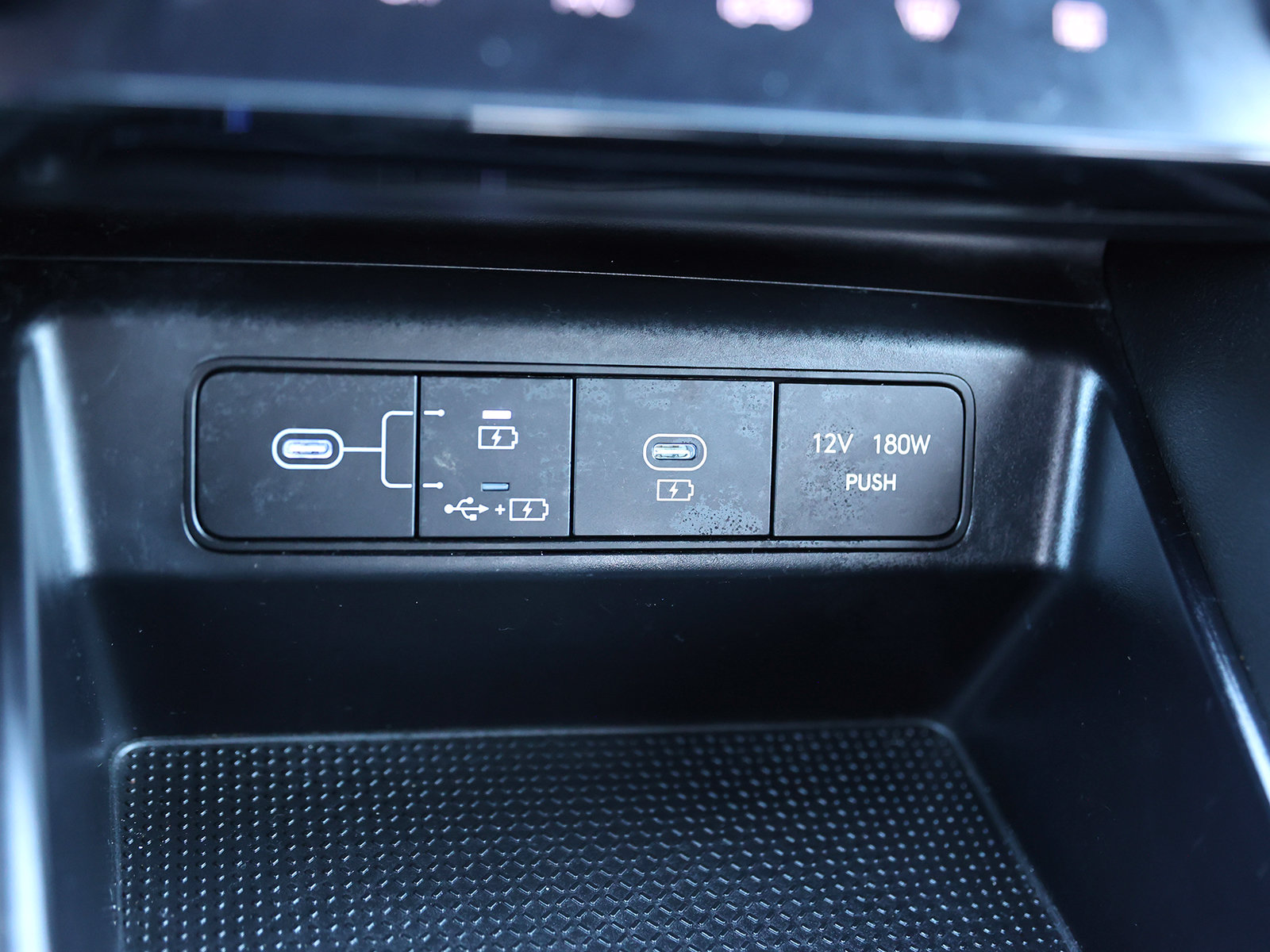 2025 Hyundai Santa Cruz SEL - Photo 26