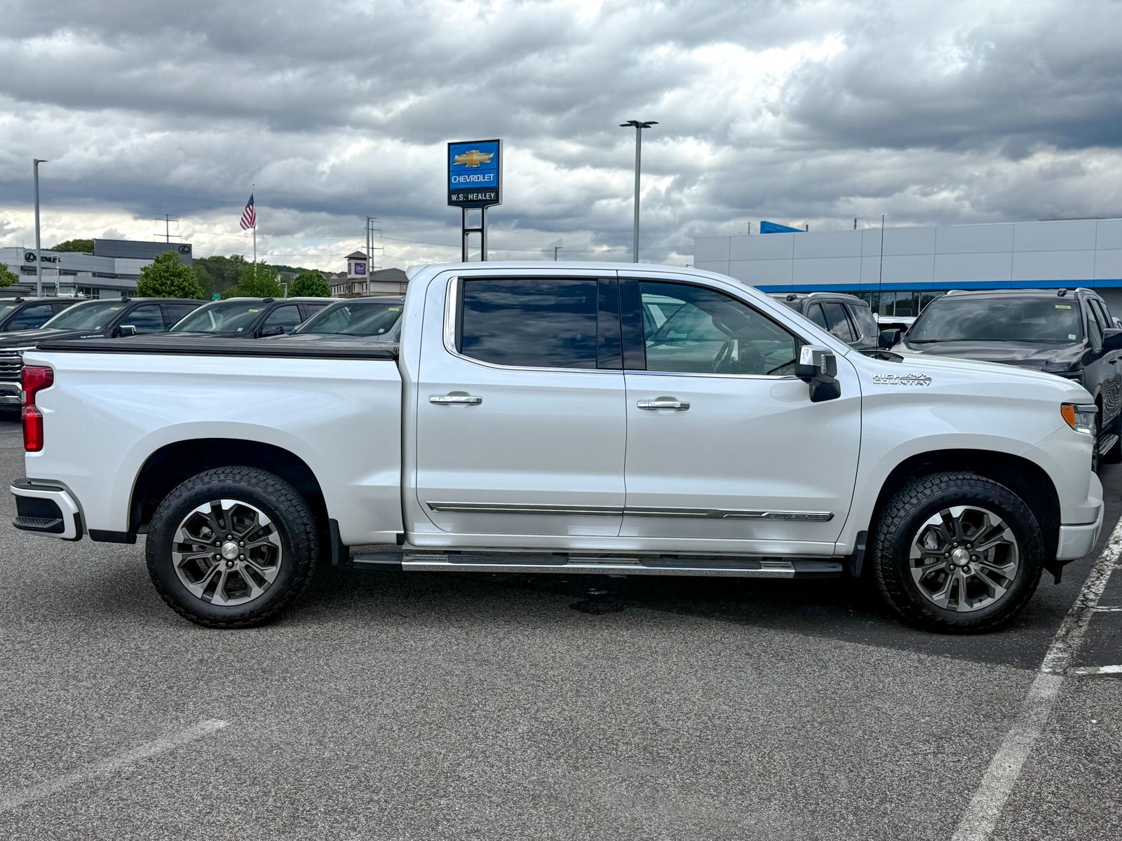 2024 Chevrolet Silverado 1500 High Country - Photo 8