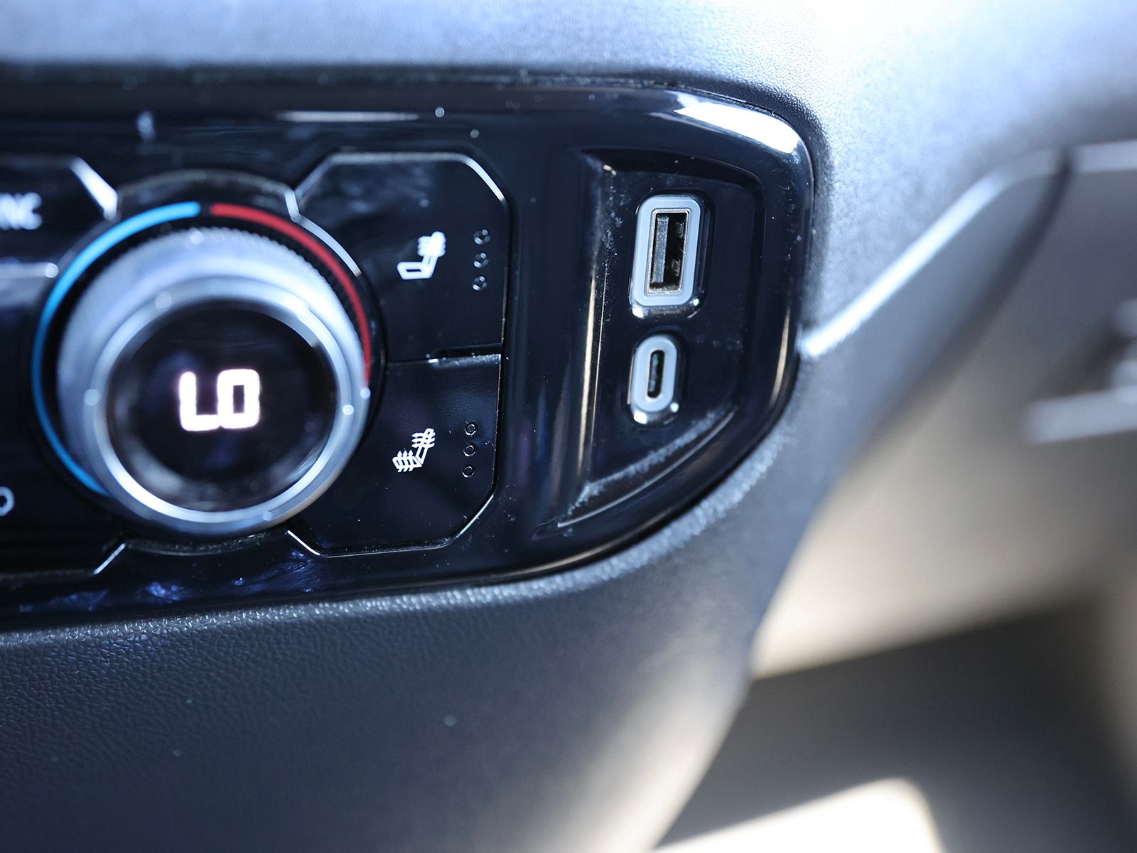 2024 Chevrolet Silverado 1500 LT - Photo 31
