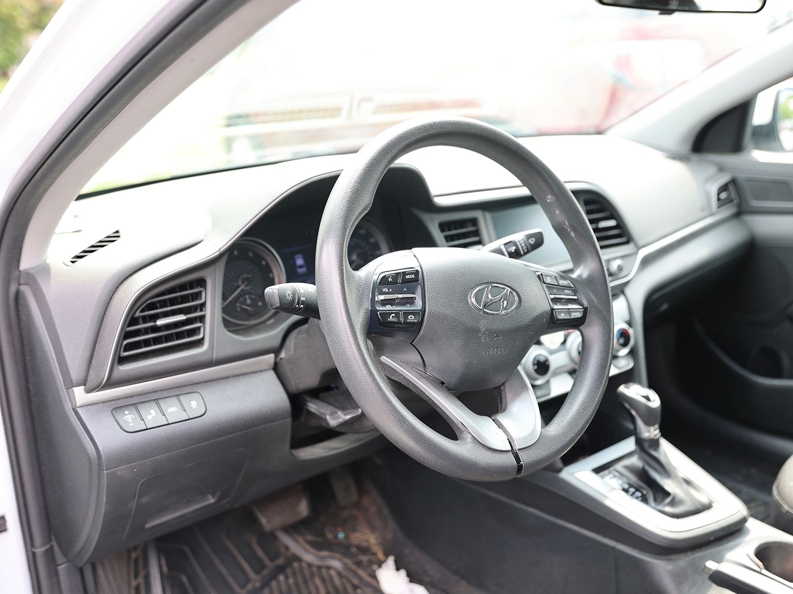 2019 Hyundai Elantra SEL - Photo 8