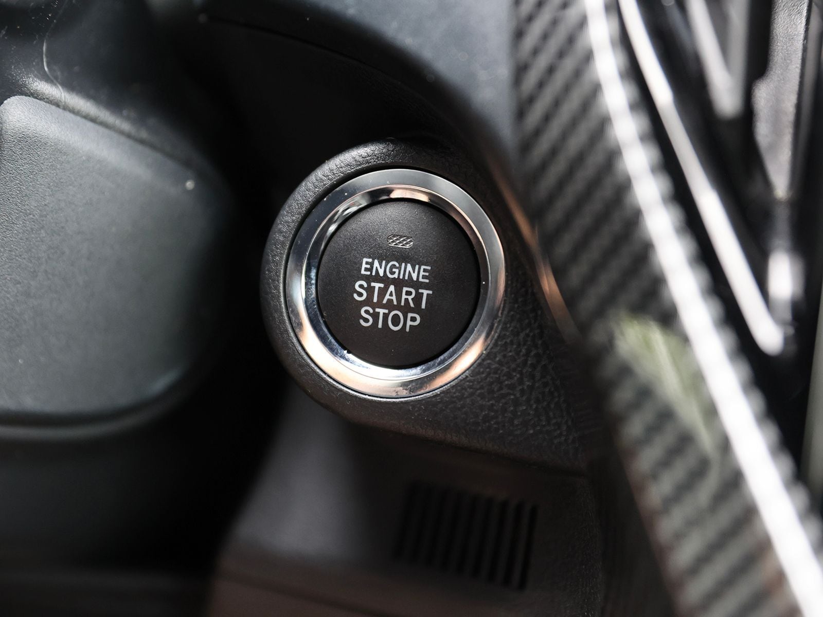 2025 Subaru Forester Touring - Photo 32
