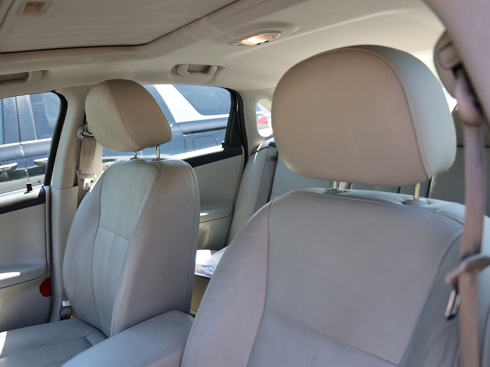 2010 Chevrolet Impala LT - Photo 17