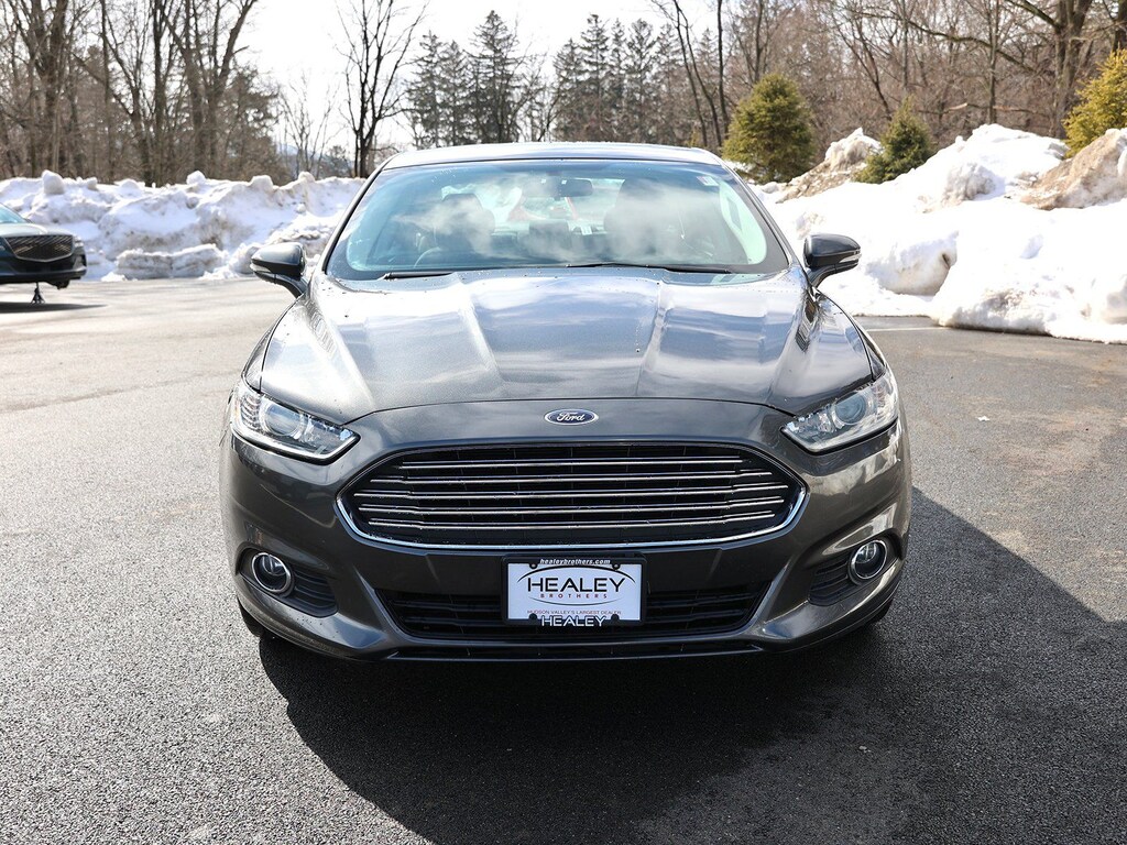 Used 2016 Ford Fusion SE Sedan