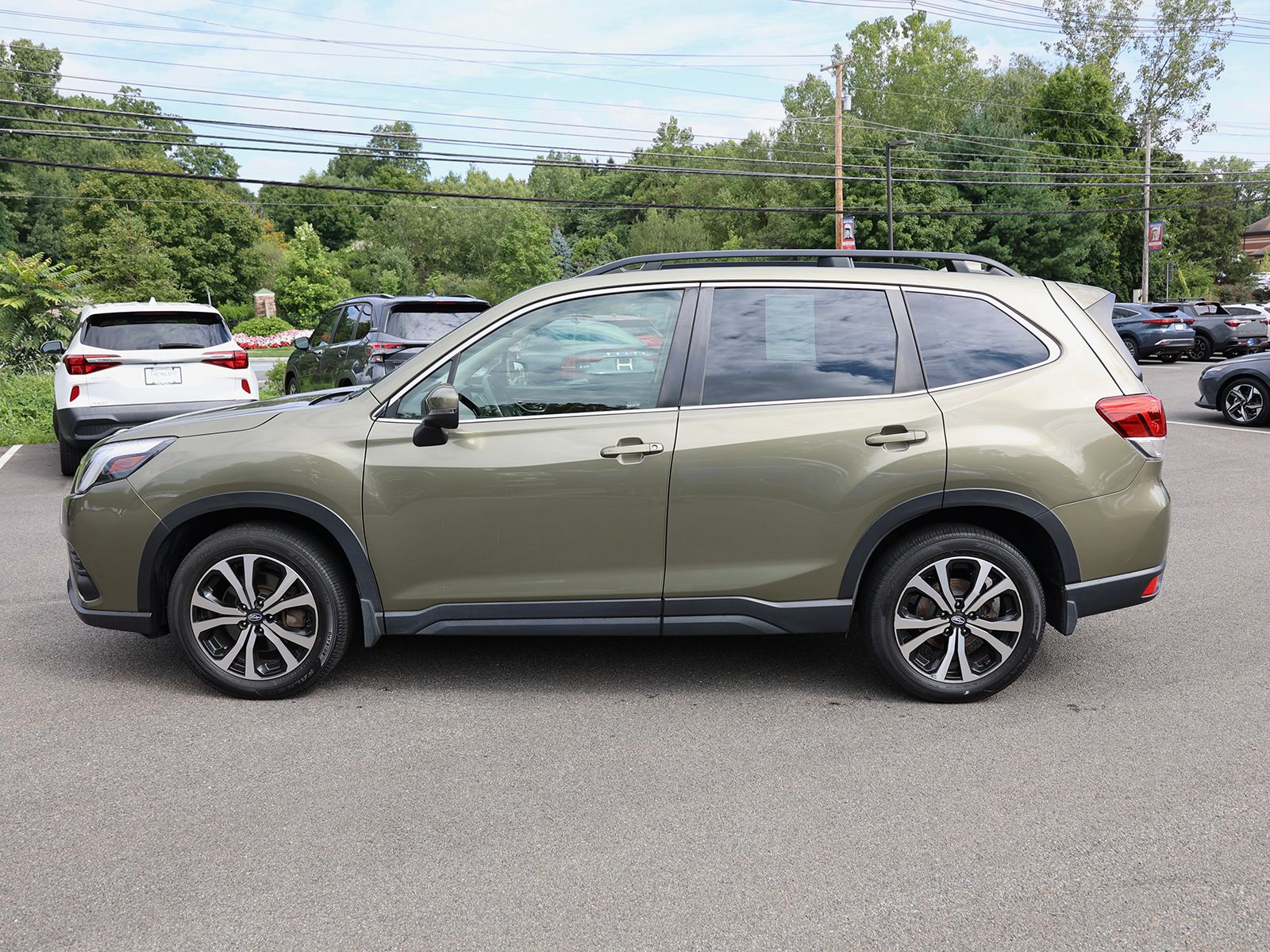 2023 Subaru Forester Limited - Photo 8
