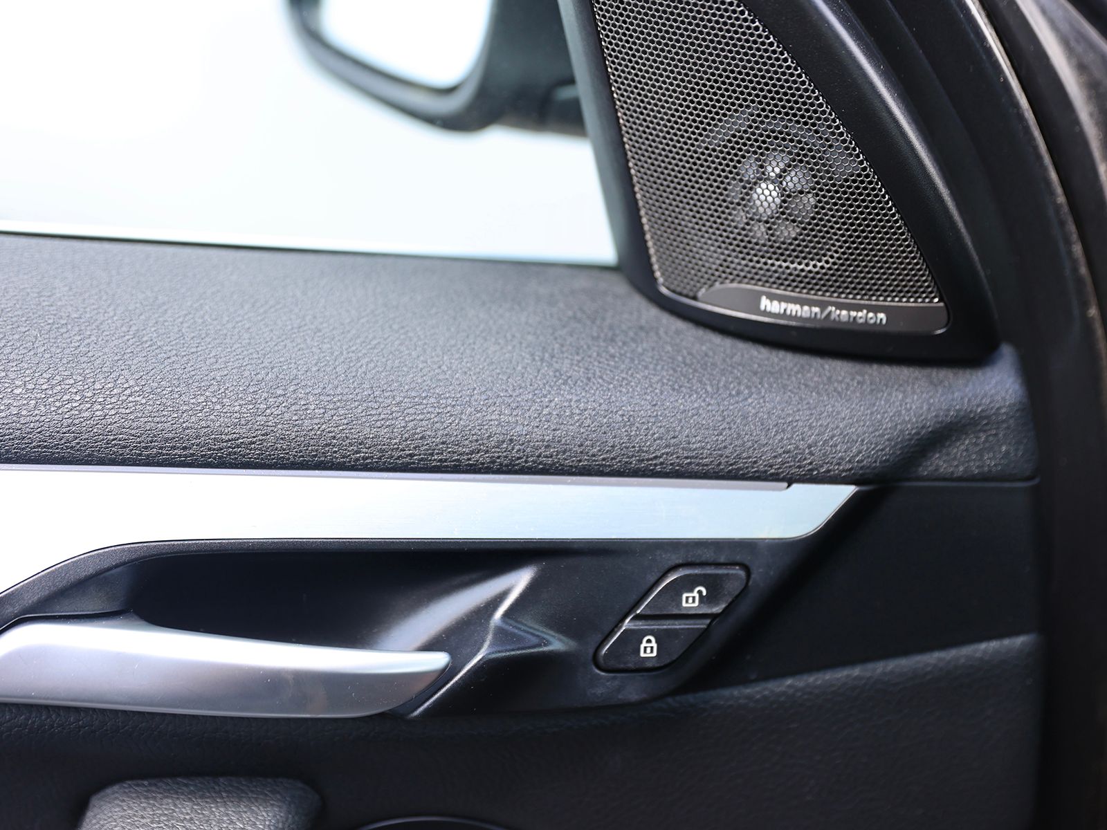 2019 BMW X1 28i - Photo 38