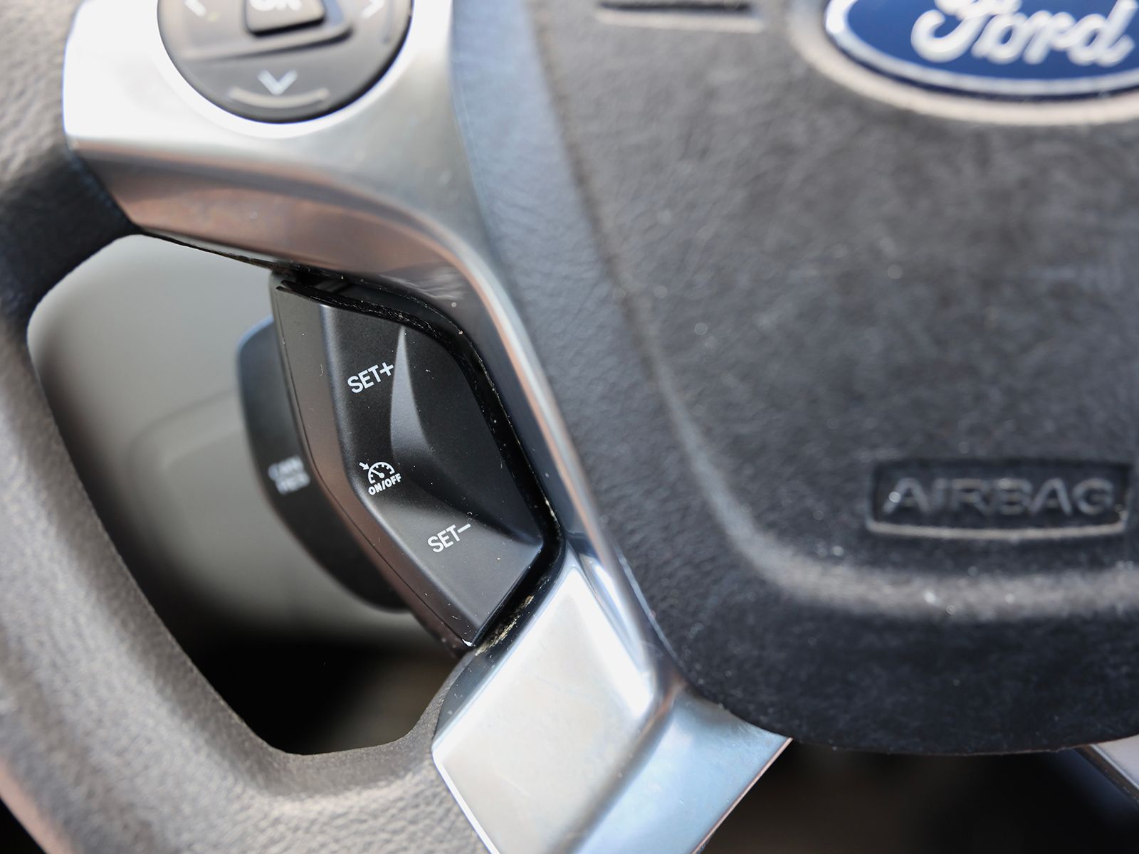 2016 Ford Transit XLT - Photo 37