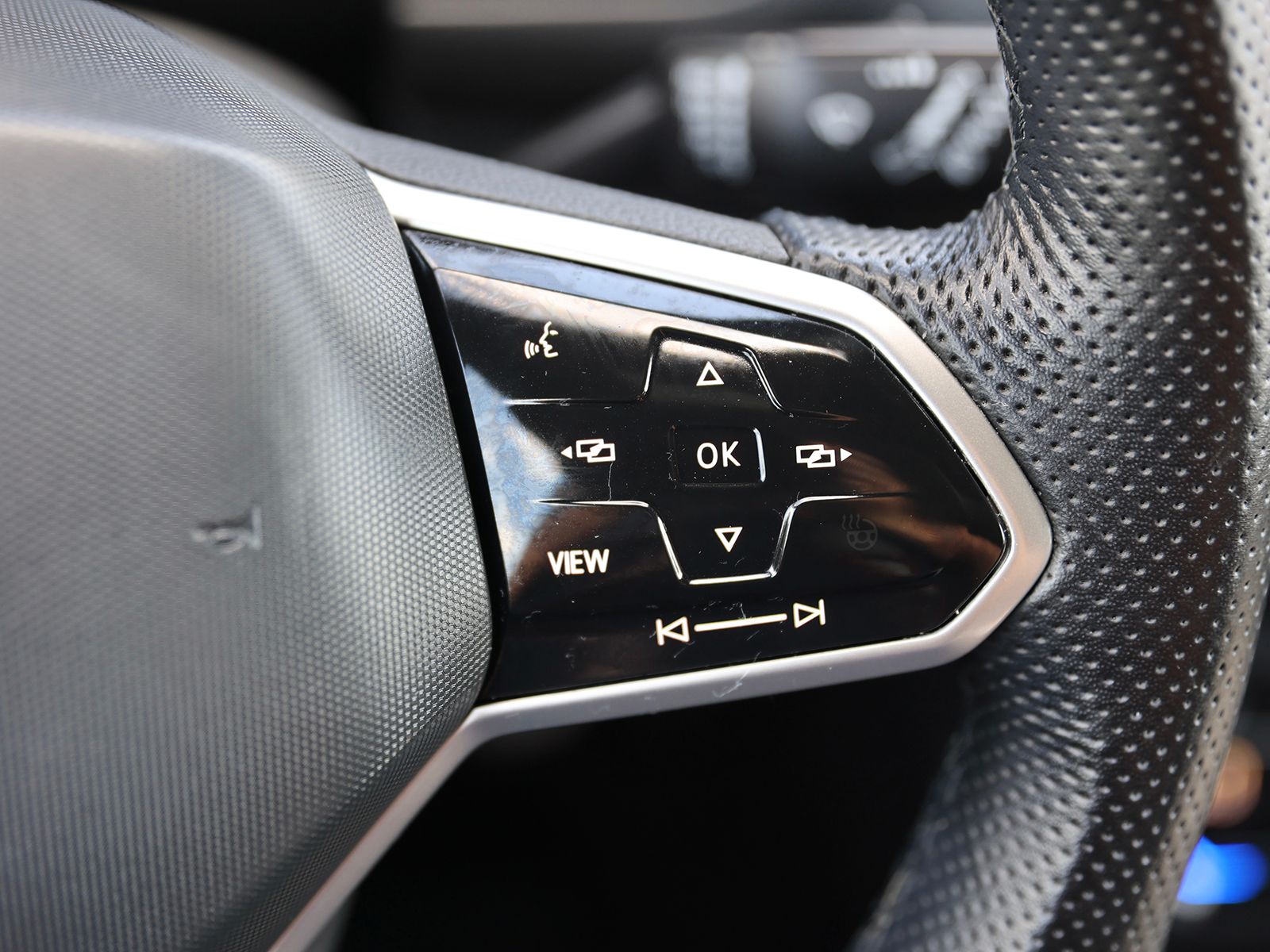2022 Volkswagen Tiguan SE R-LINE BLACK - Photo 38