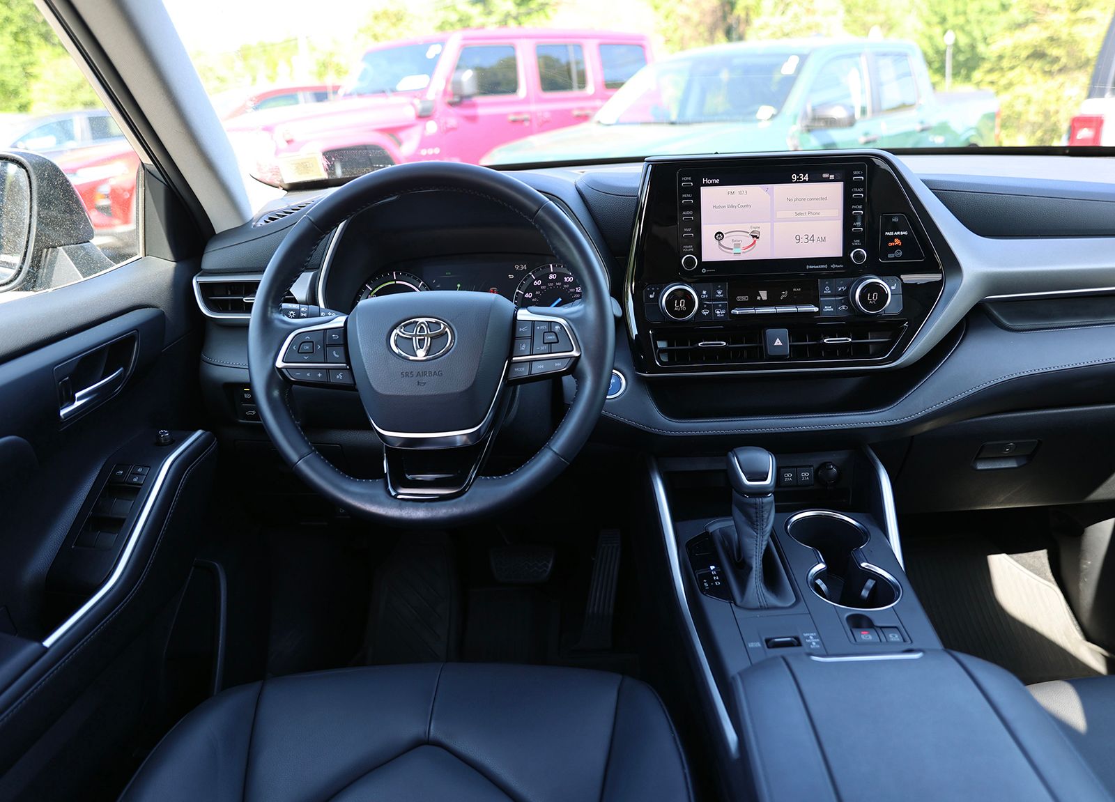 2020 Toyota Highlander XLE - Photo 19