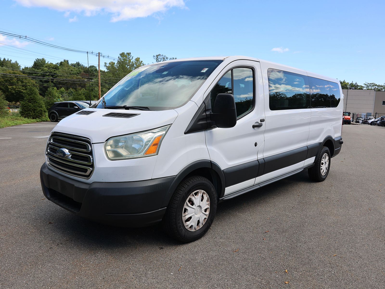 2016 Ford Transit XLT - Photo 3