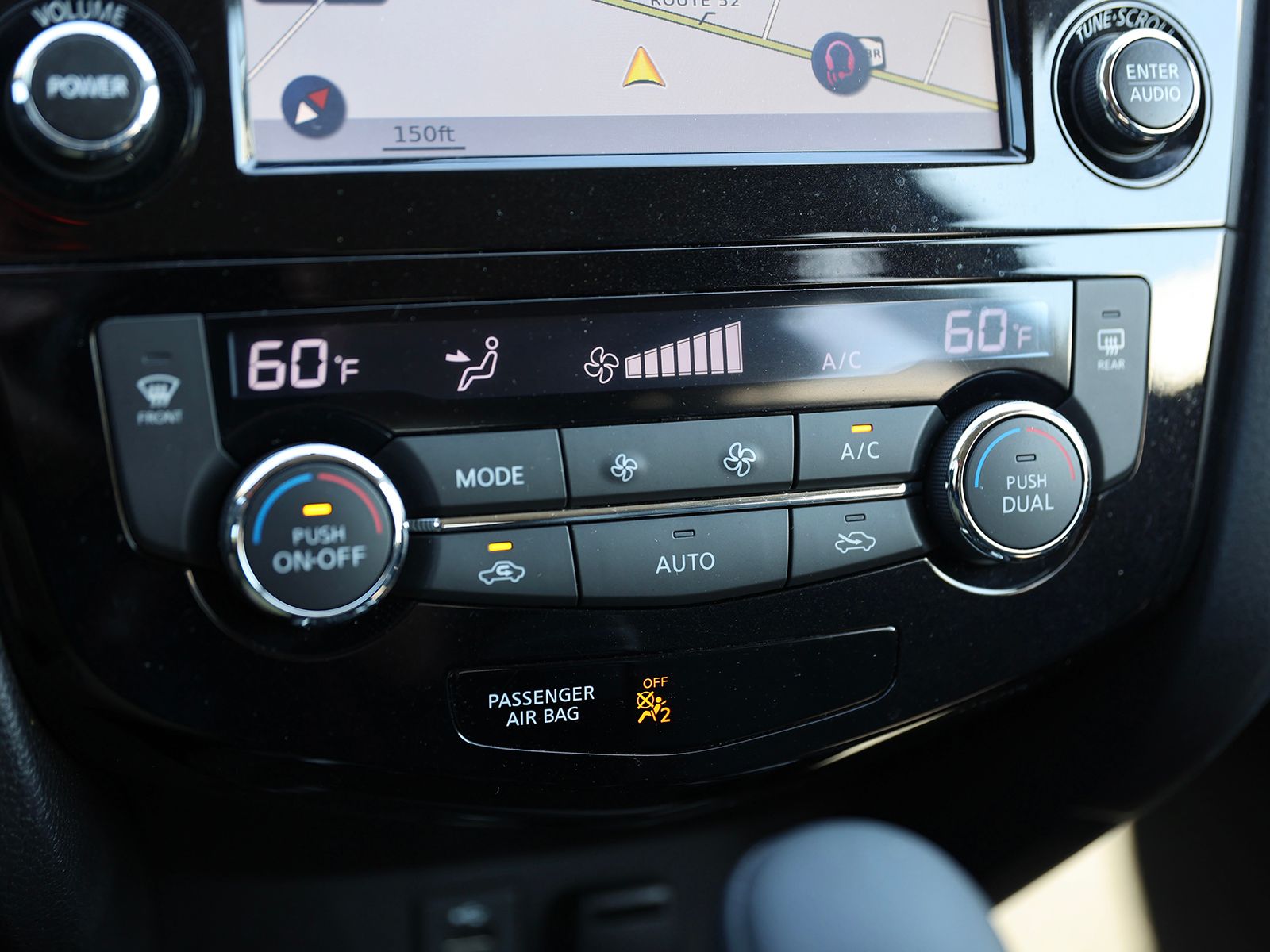 2016 Nissan Rogue SL - Photo 25